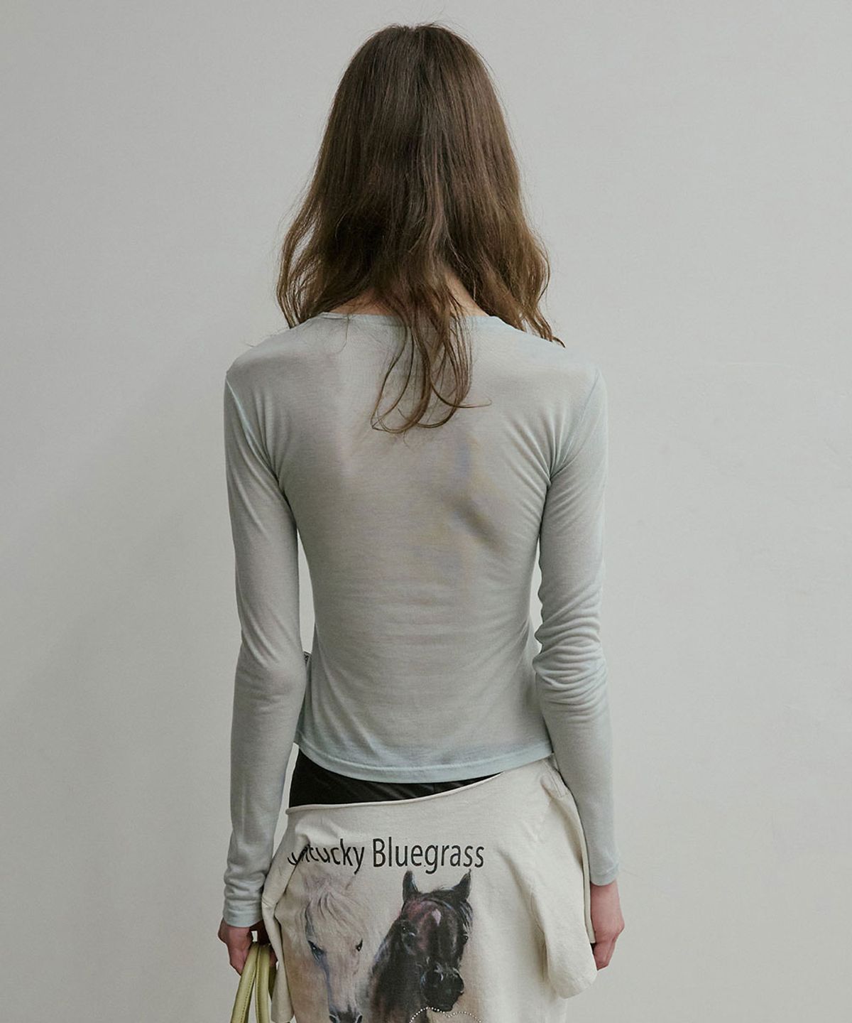 스컬프터(SCULPTOR) Faux Necklace Tee Pale Blue