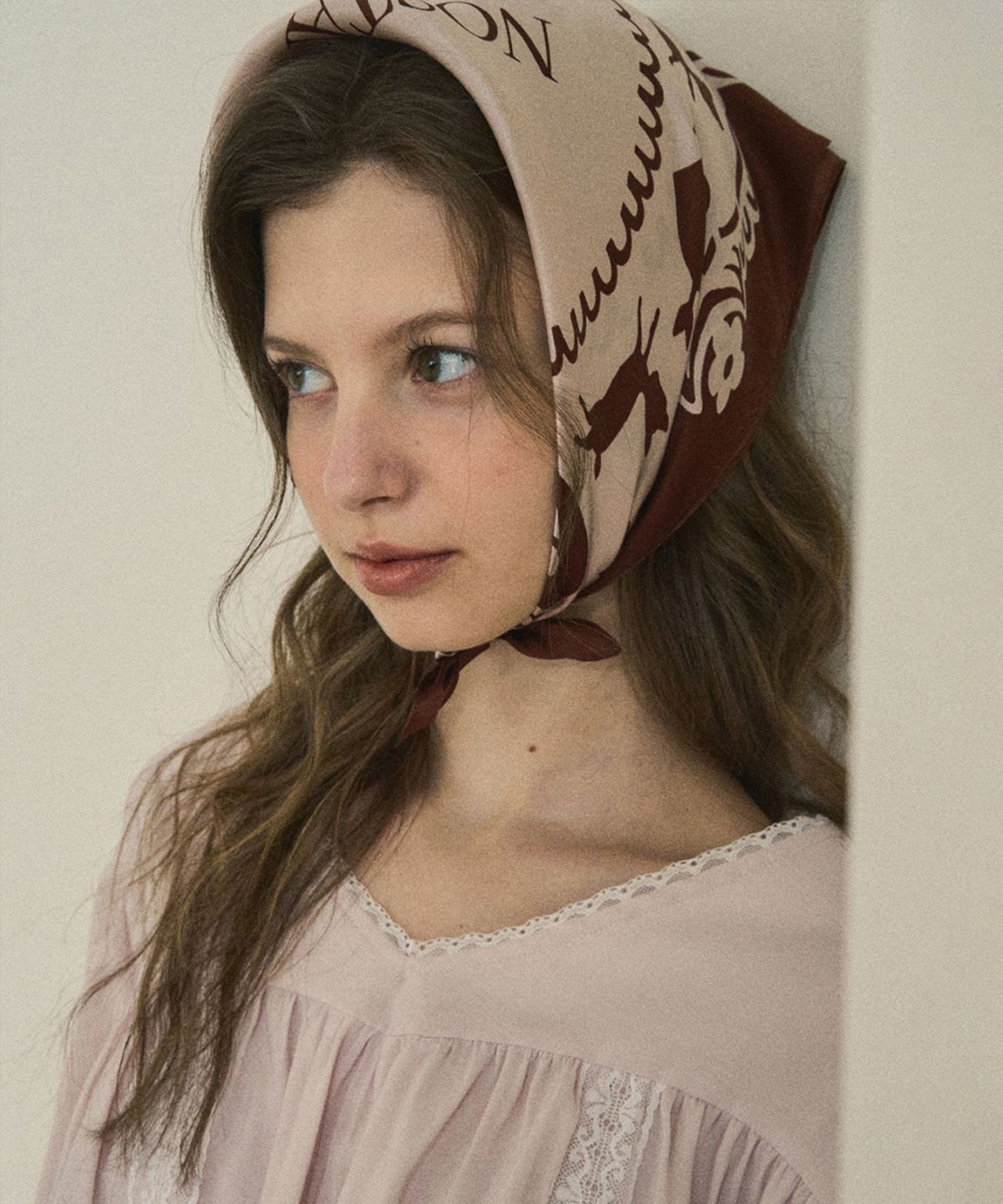 아우어노스텔지아(OURNOSTALGIA) Our nostalgia silk scarf_Brown&Pink(O25-ACC01)