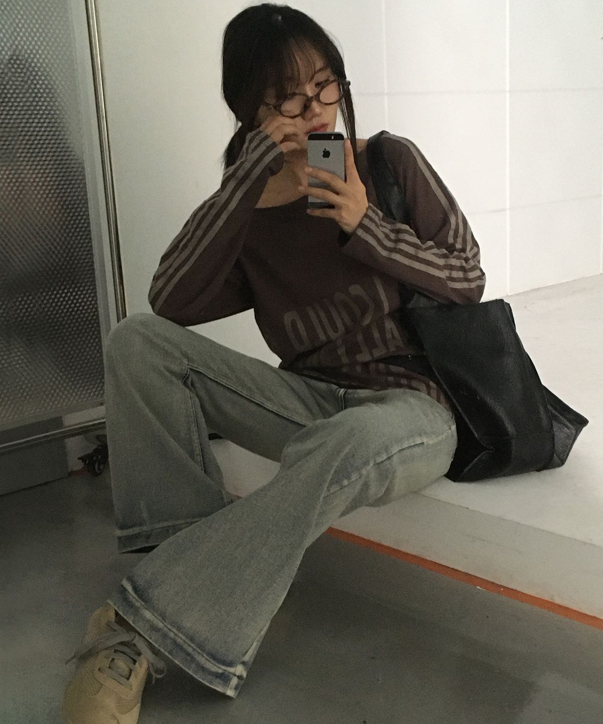 칙스(CHICKS) 부츠컷 워싱 데님팬츠 연청