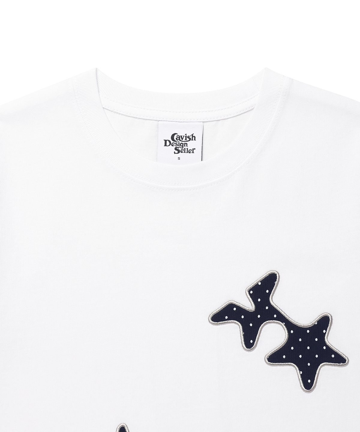 카비시(CAVISH) COZY STAR APPLIQUE SS TEE WHITE(CV2GMFT515A)