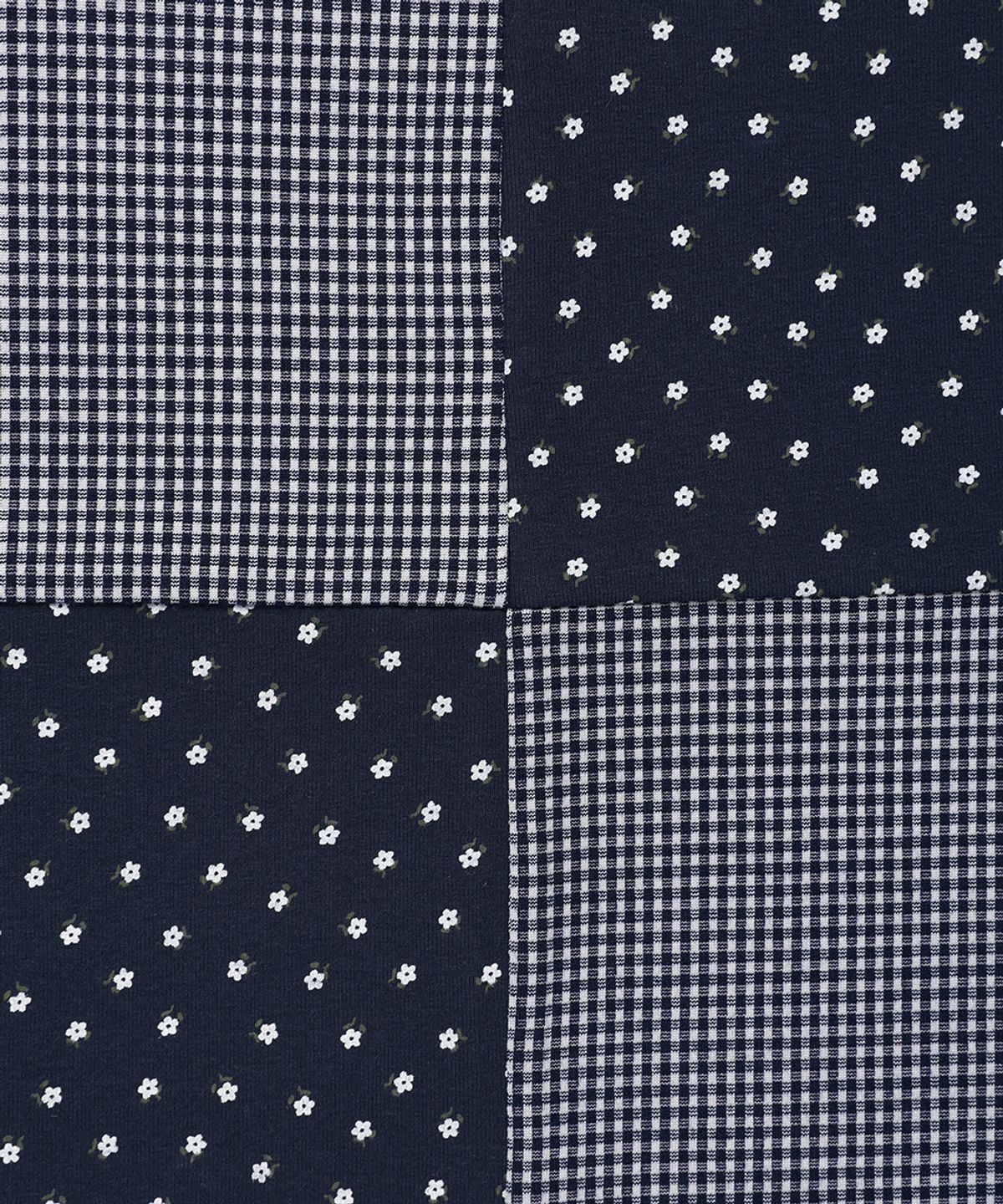 카비시(CAVISH) MIX PATCH SLEEVELESS NAVY(CV2GMFT580A)