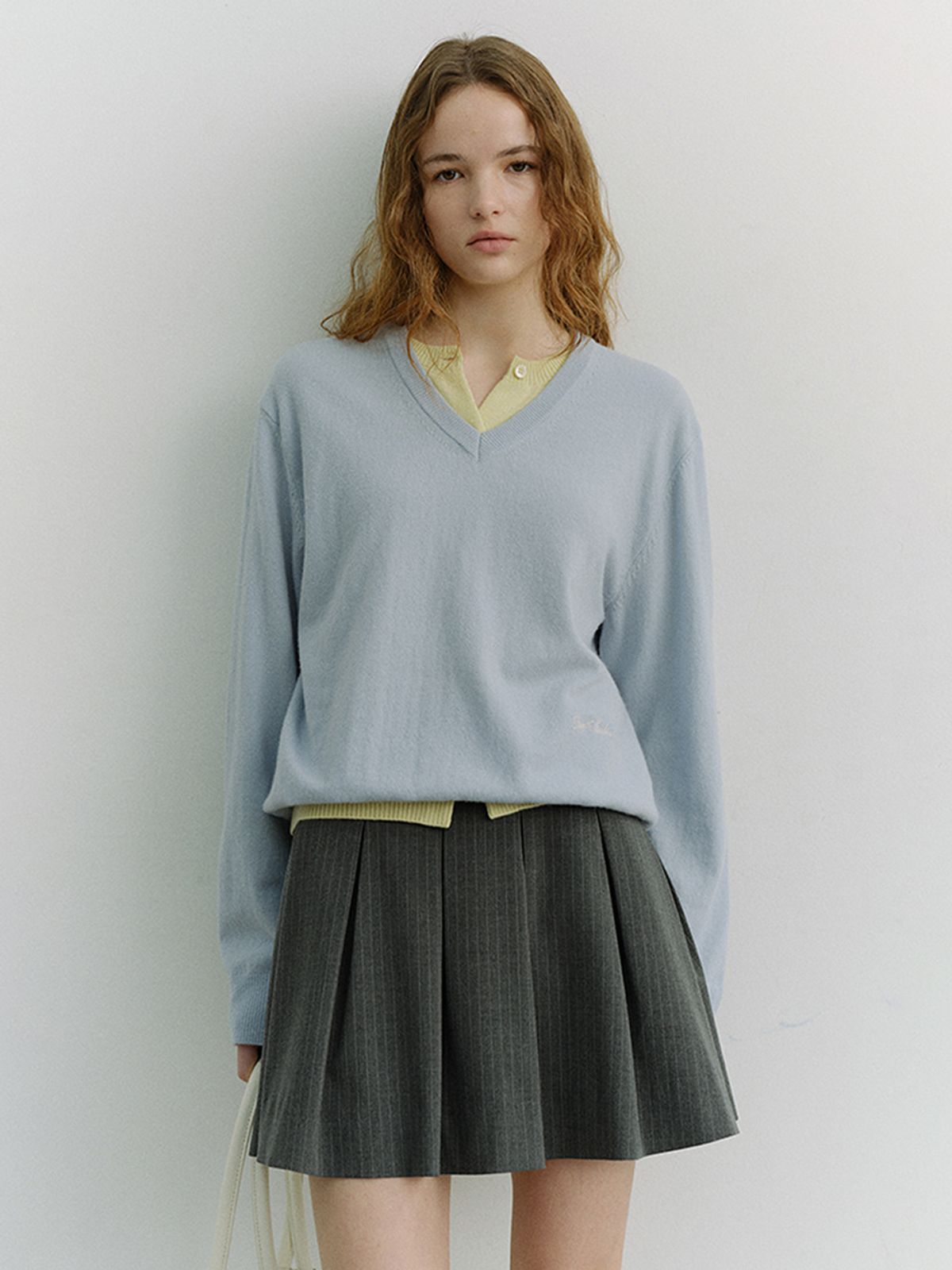 던스트(DUNST) PLEATS MINI SKIRT_UDSK6A202_GREY STRIPE