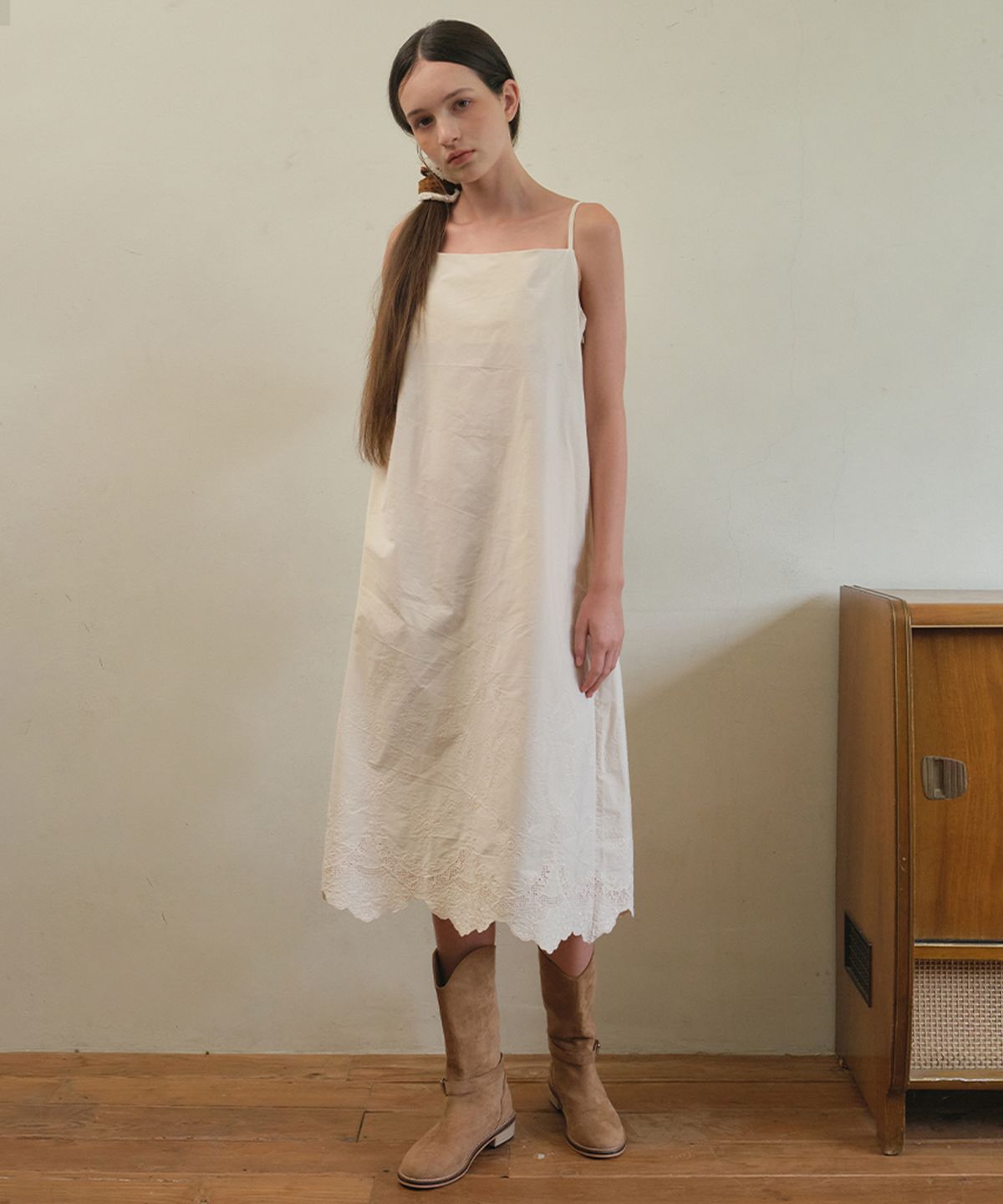 아우어노스텔지아(OURNOSTALGIA) Embroiderde layered dress_Cream(O25-OPS05)