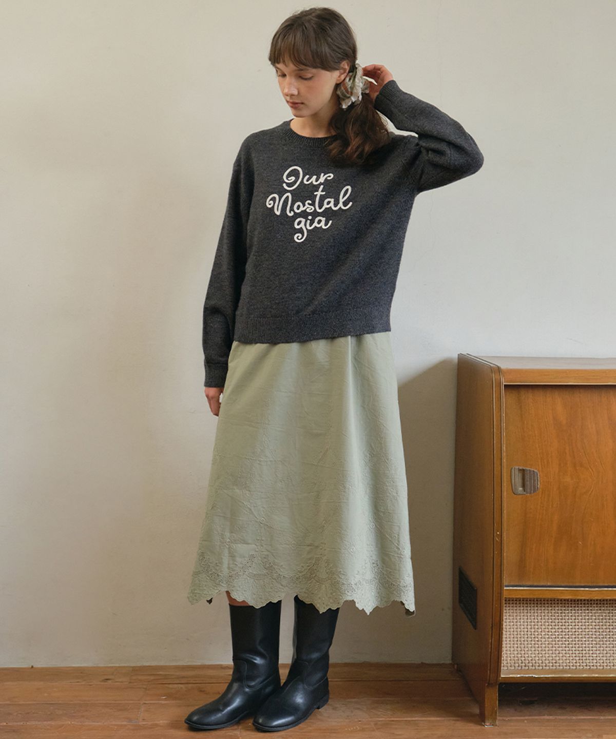 아우어노스텔지아(OURNOSTALGIA) Embroiderde layered dress_Light khaki(O25-OPS05)