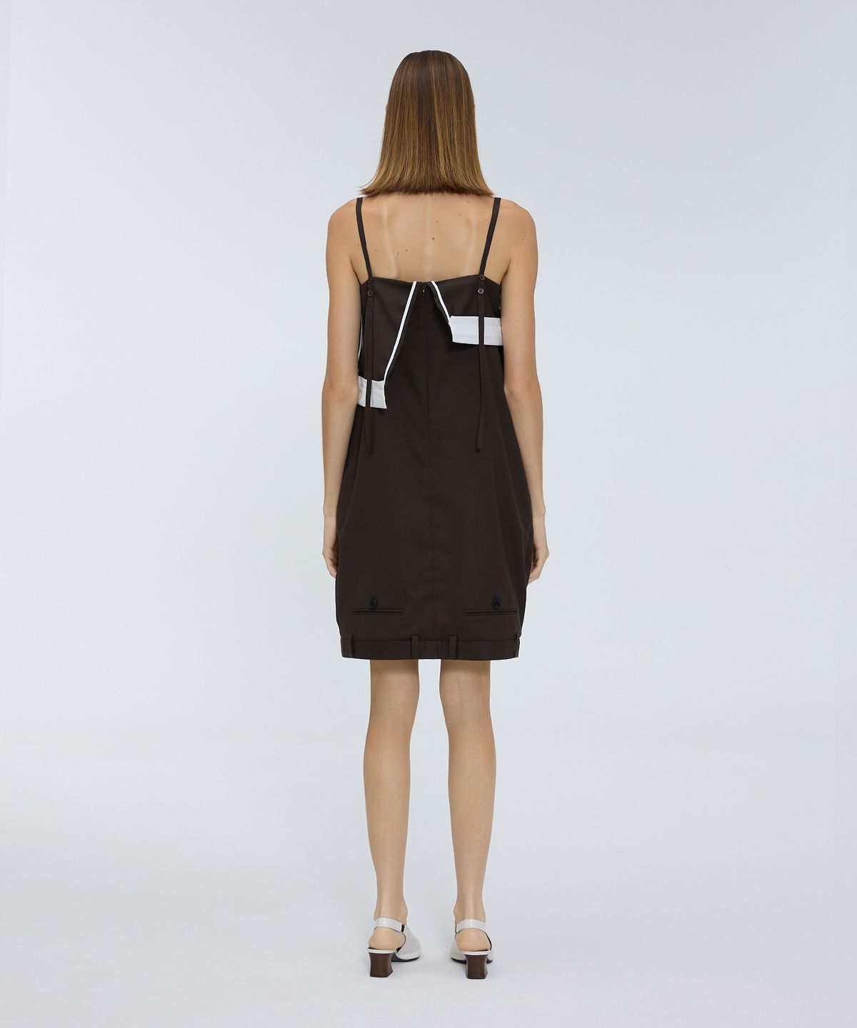 므아므(MMAM) Diagonal reverse fly detail dress
