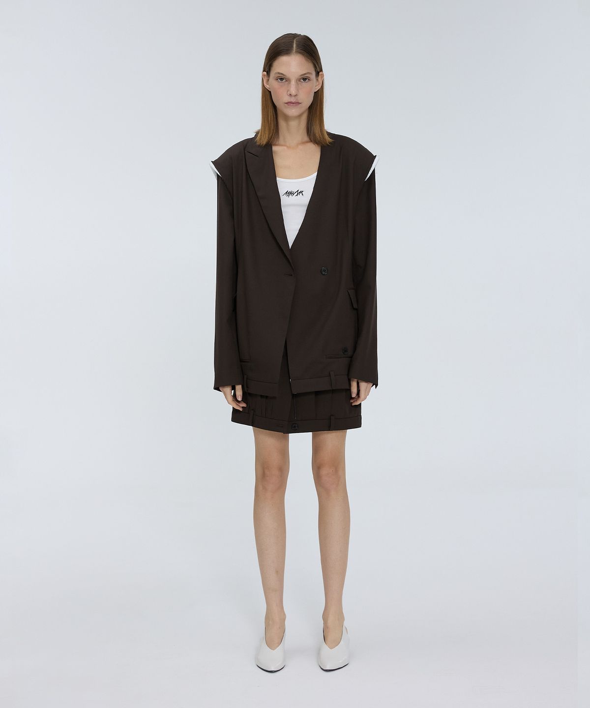 므아므(MMAM) Off sleeve back detail tuck jacket