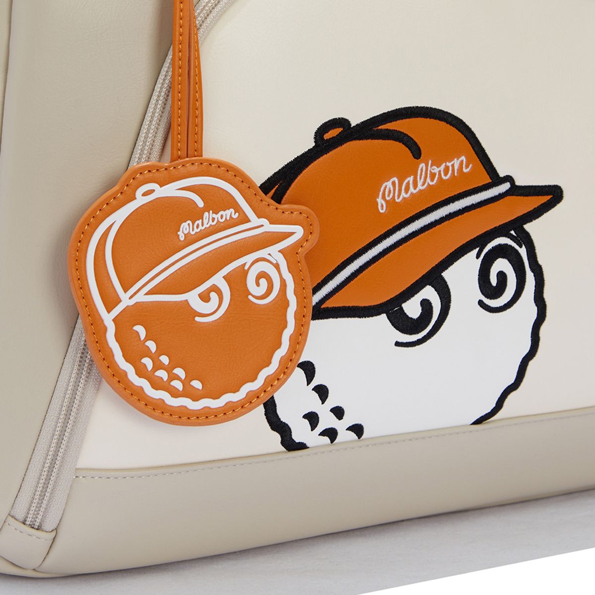 말본 골프(MALBON GOLF) 클럽하우스 시그니처 보스턴백 BEIGE