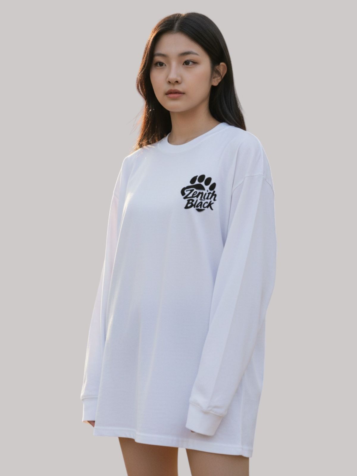 지블랙(ZBLACK) 베어풋 그래피티 롱슬리브(WHITE-BLACK PRINT)