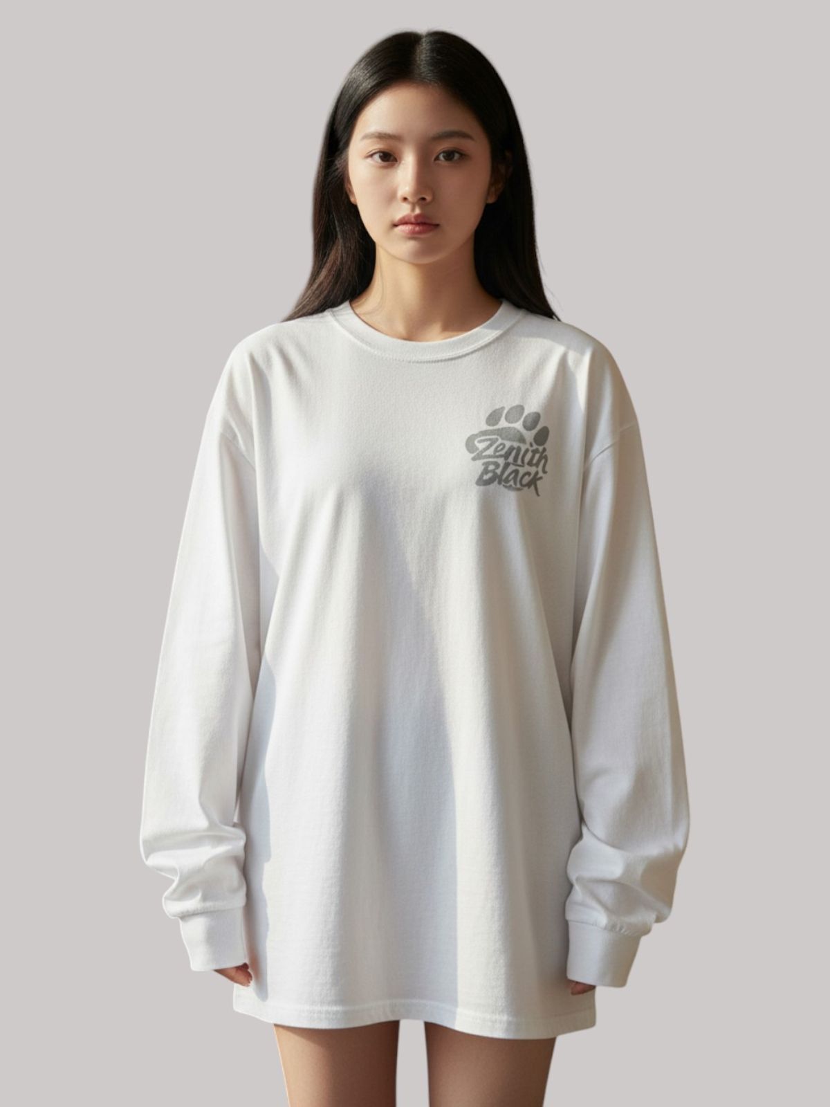 지블랙(ZBLACK) 베어풋그래피티  롱슬리브(WHITE-GREY PRINT)