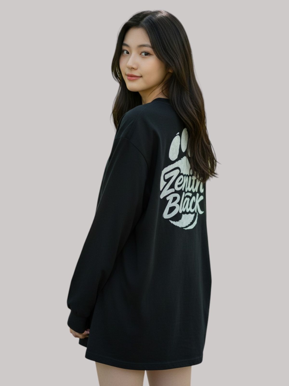 지블랙(ZBLACK) 베어풋그래피티  롱슬리브(BLACK-GREY PRINT)