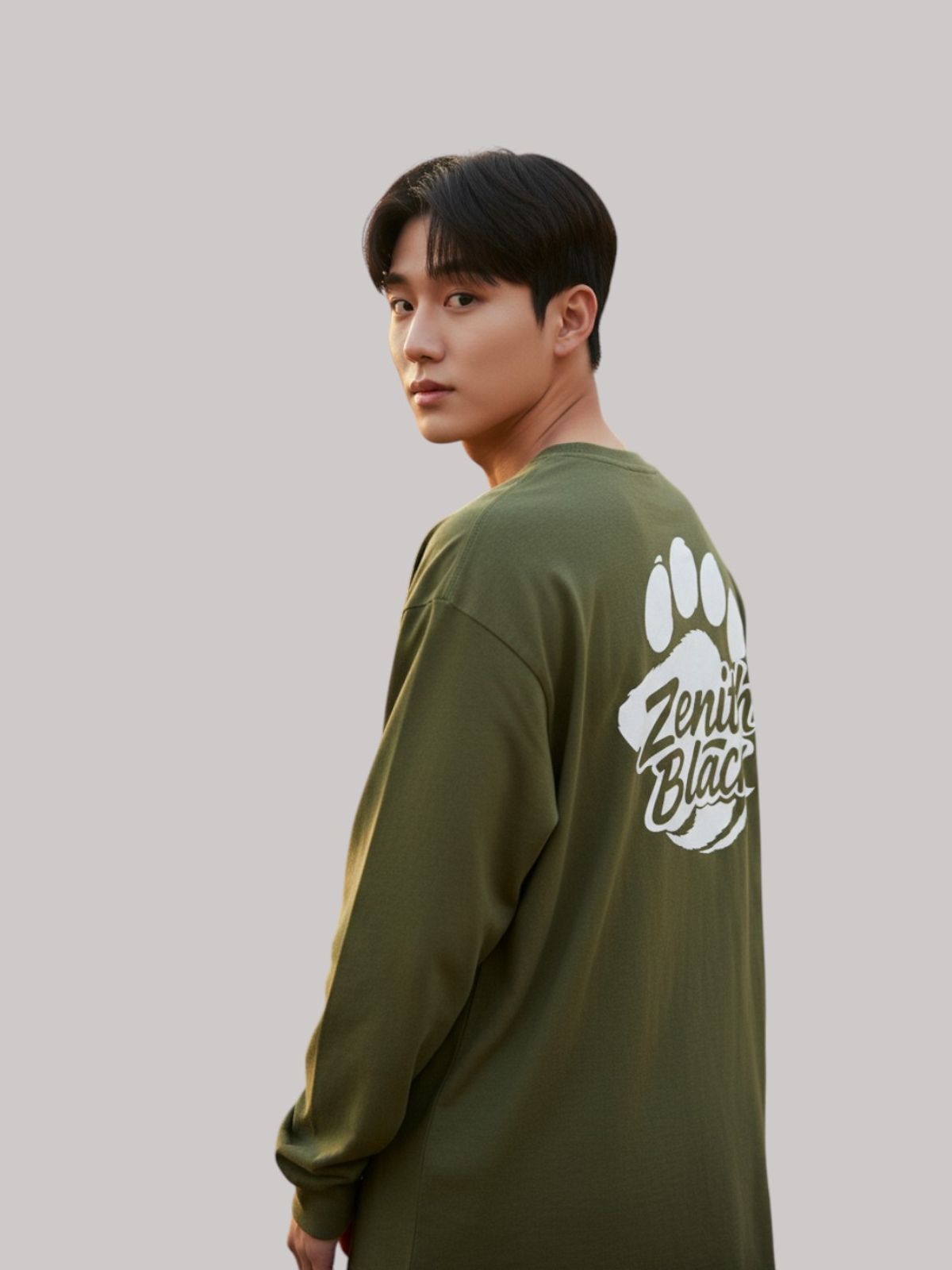지블랙(ZBLACK) 베어풋그래피티  롱슬리브(KHAKI-WHITE PRINT)