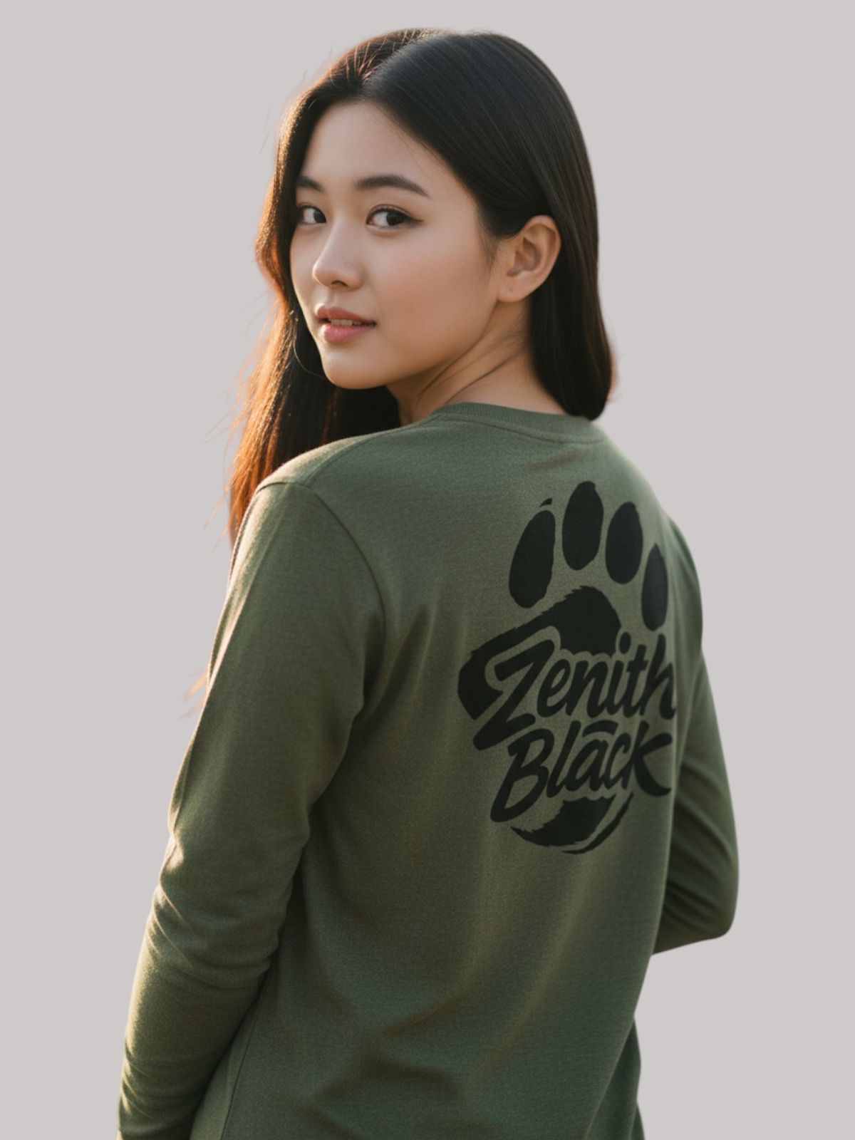 지블랙(ZBLACK) 베어풋그래피티  롱슬리브(KHAKI-BLACK PRINT)