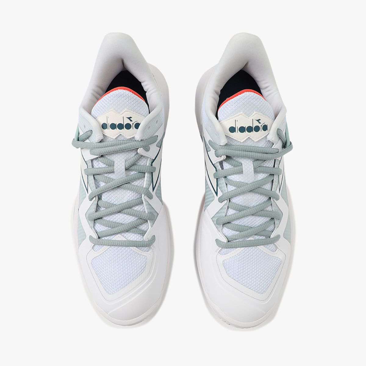 디아도라(diadora) 비아이콘 2 AG 우먼 WHITE