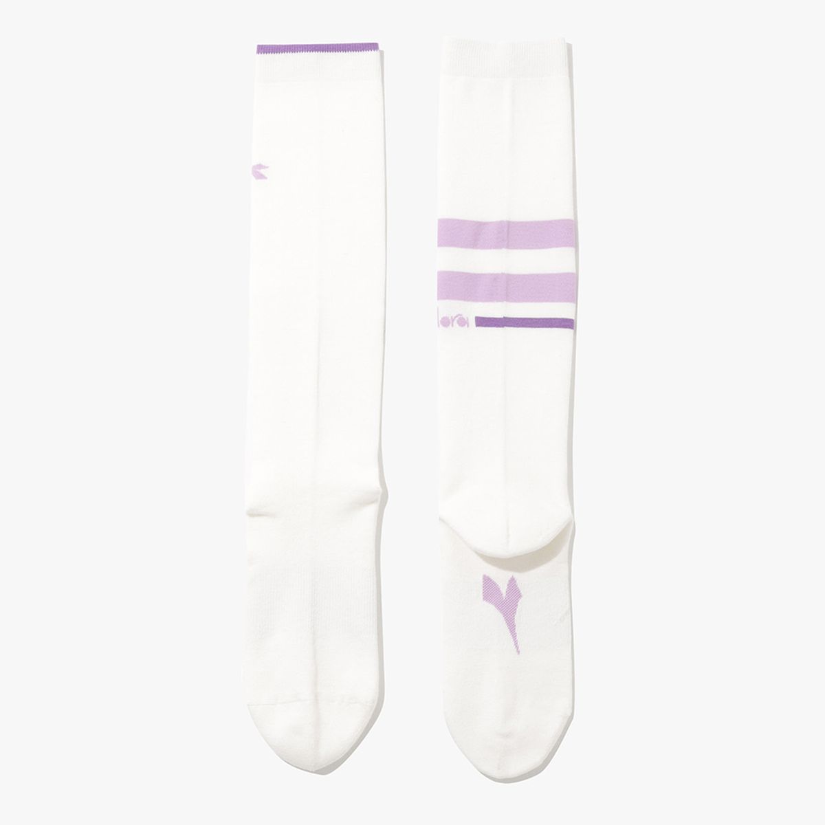 디아도라(diadora) 비대칭 니삭스 VIOLET