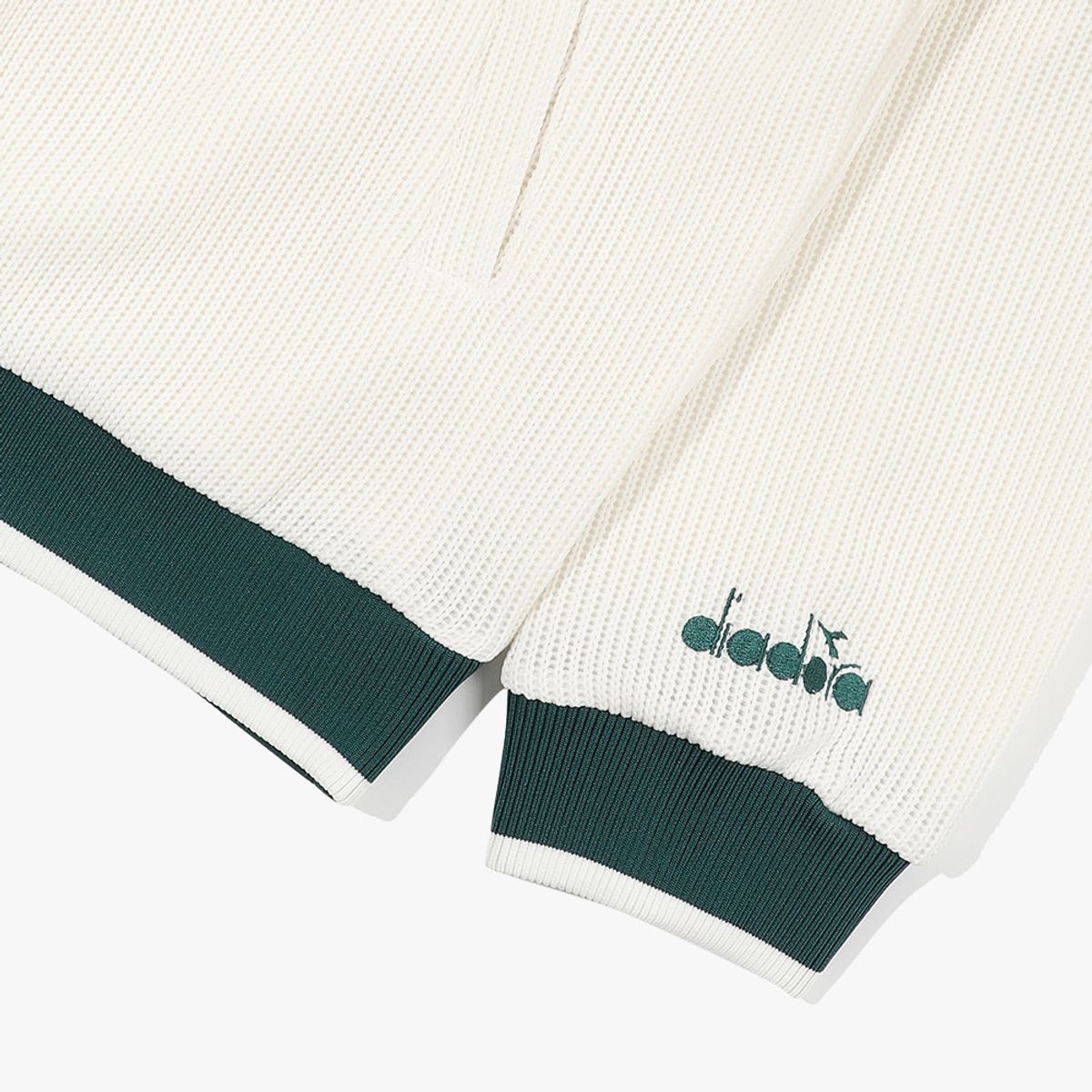 디아도라(diadora) 쿼터페이스 트랙 자켓 IVORY