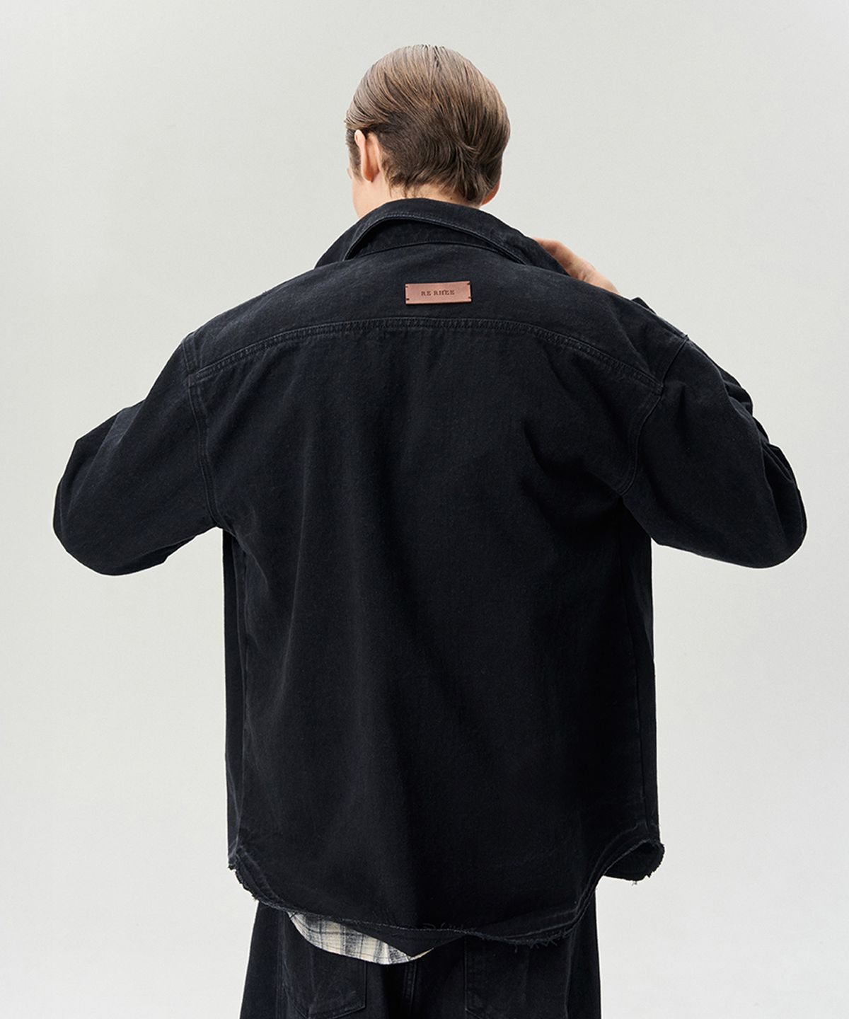 리이 맨(RERHEE MEN) DESTROYED HEM SHIRT JACKET WASHED BLACK