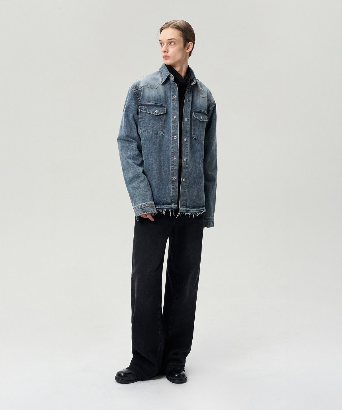 리이 맨(RERHEE MEN) DESTROYED HEM SHIRT JACKET WASHED BLUE