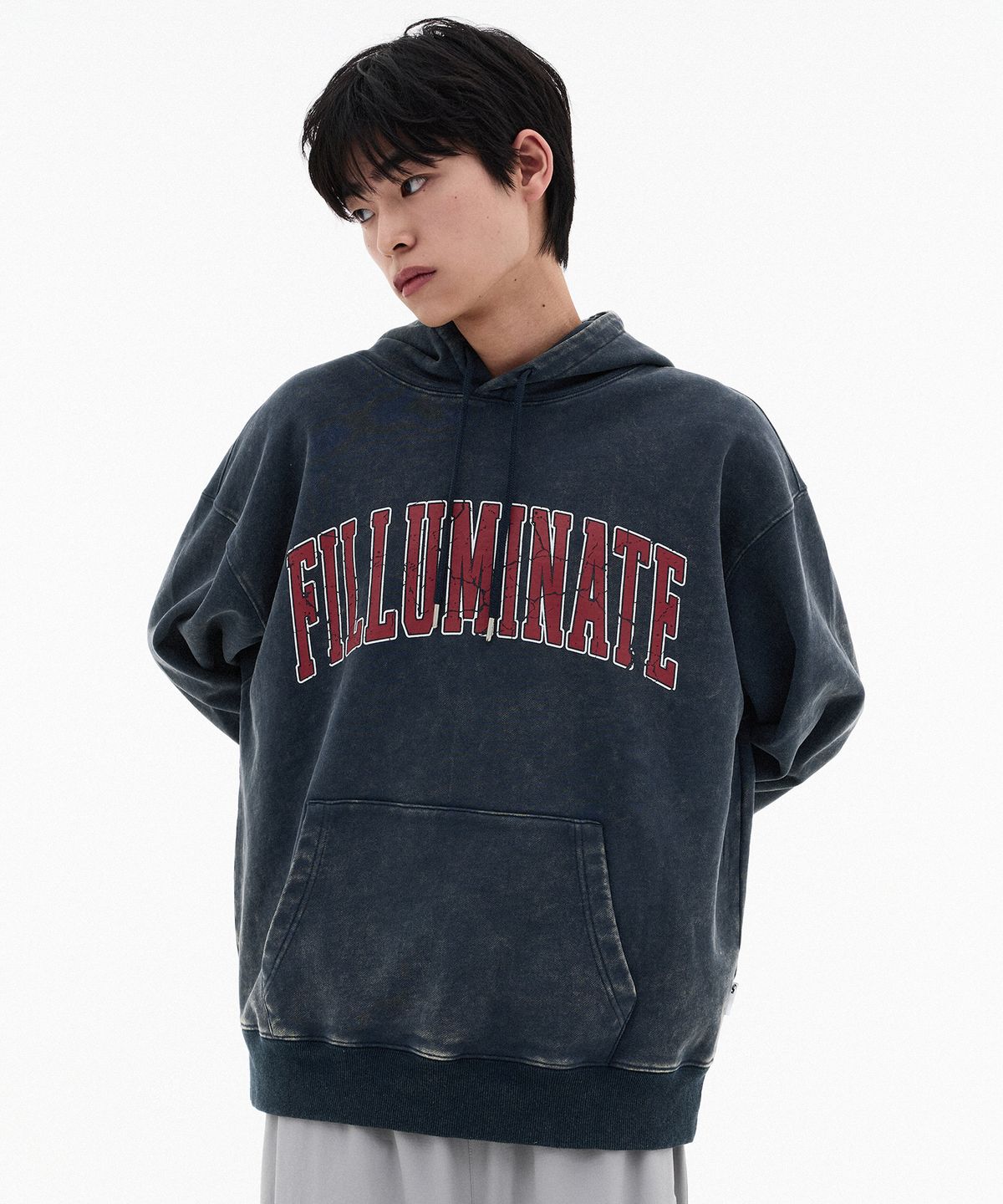 필루미네이트(FILLUMINATE) 워시드 아치 로고 후디-네이비