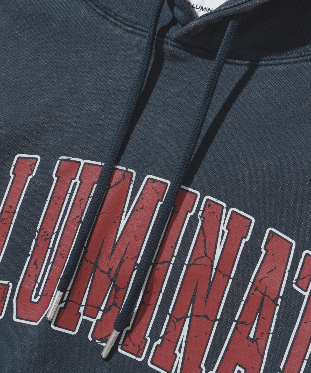 필루미네이트(FILLUMINATE) 워시드 아치 로고 후디-네이비