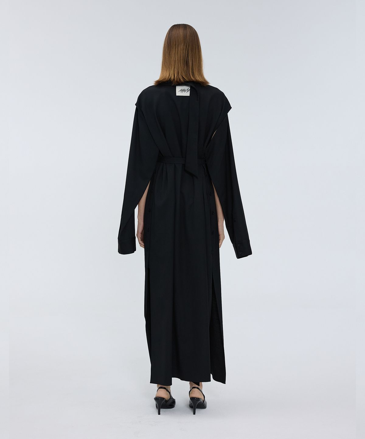 므아므(MMAM) Off-sleeve long shirt dress