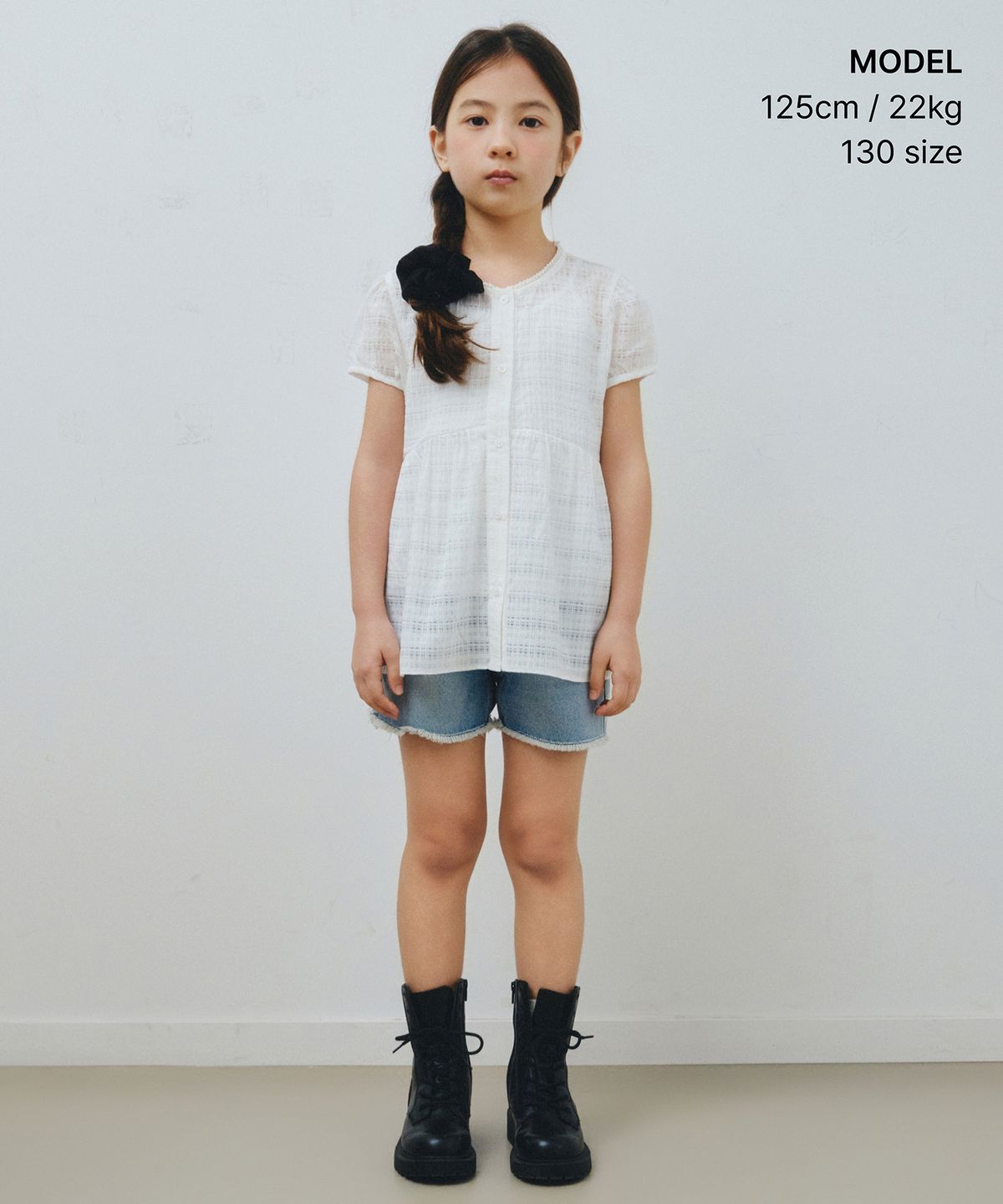 무신사 스탠다드 키즈(MUSINSA STANDARD KIDS) 체크 텍스처드 베이비 돌 블라우스 [화이트]