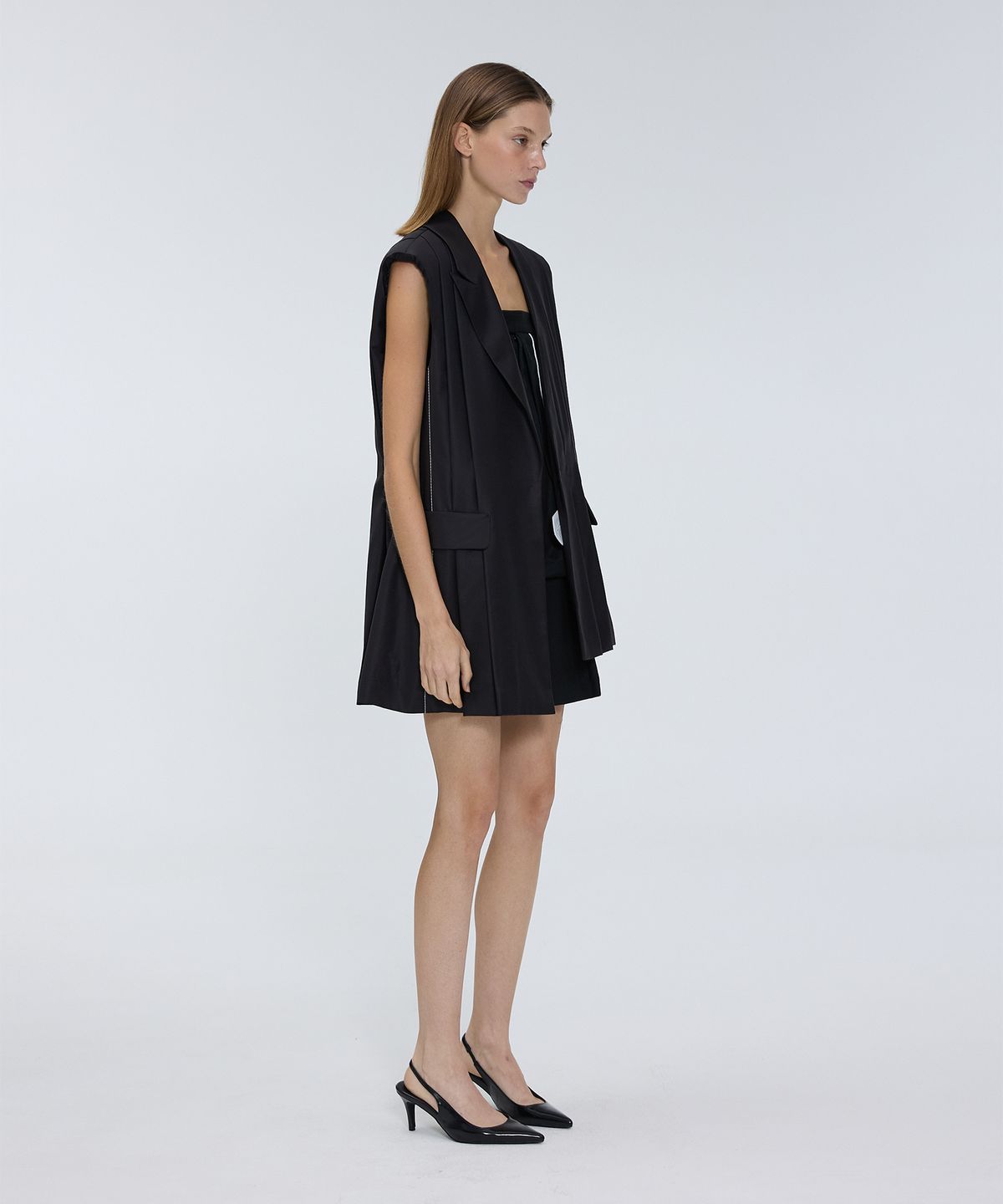 므아므(MMAM) Unbalance tuck vest