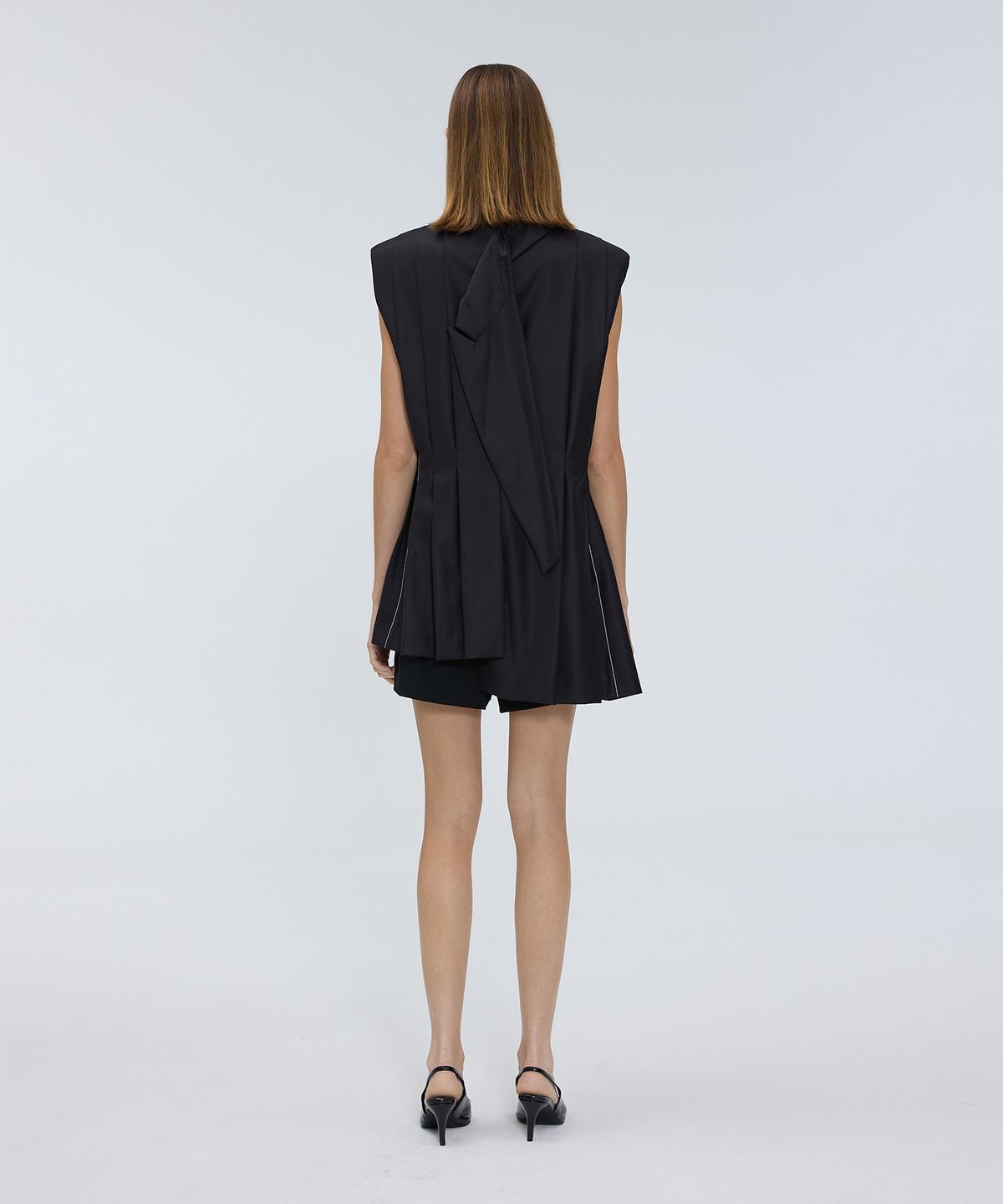므아므(MMAM) Unbalance tuck vest