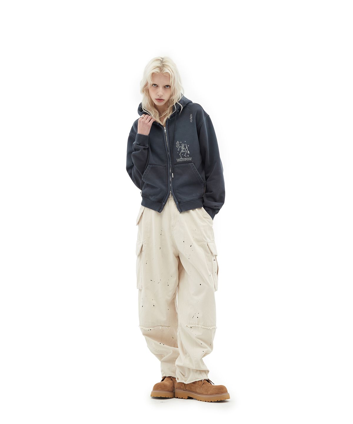 데프가먼츠(DEFGARMENTS) STONE CROSS HOOD ZIP UP [NAVY]