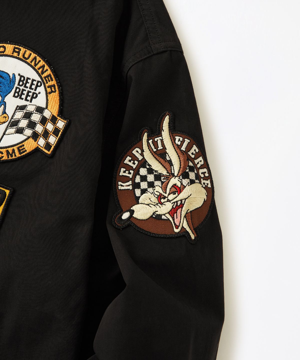 아웃스탠딩(OUTSTANDING) [LOONEY TUNES] RACING JACKET_BLACK