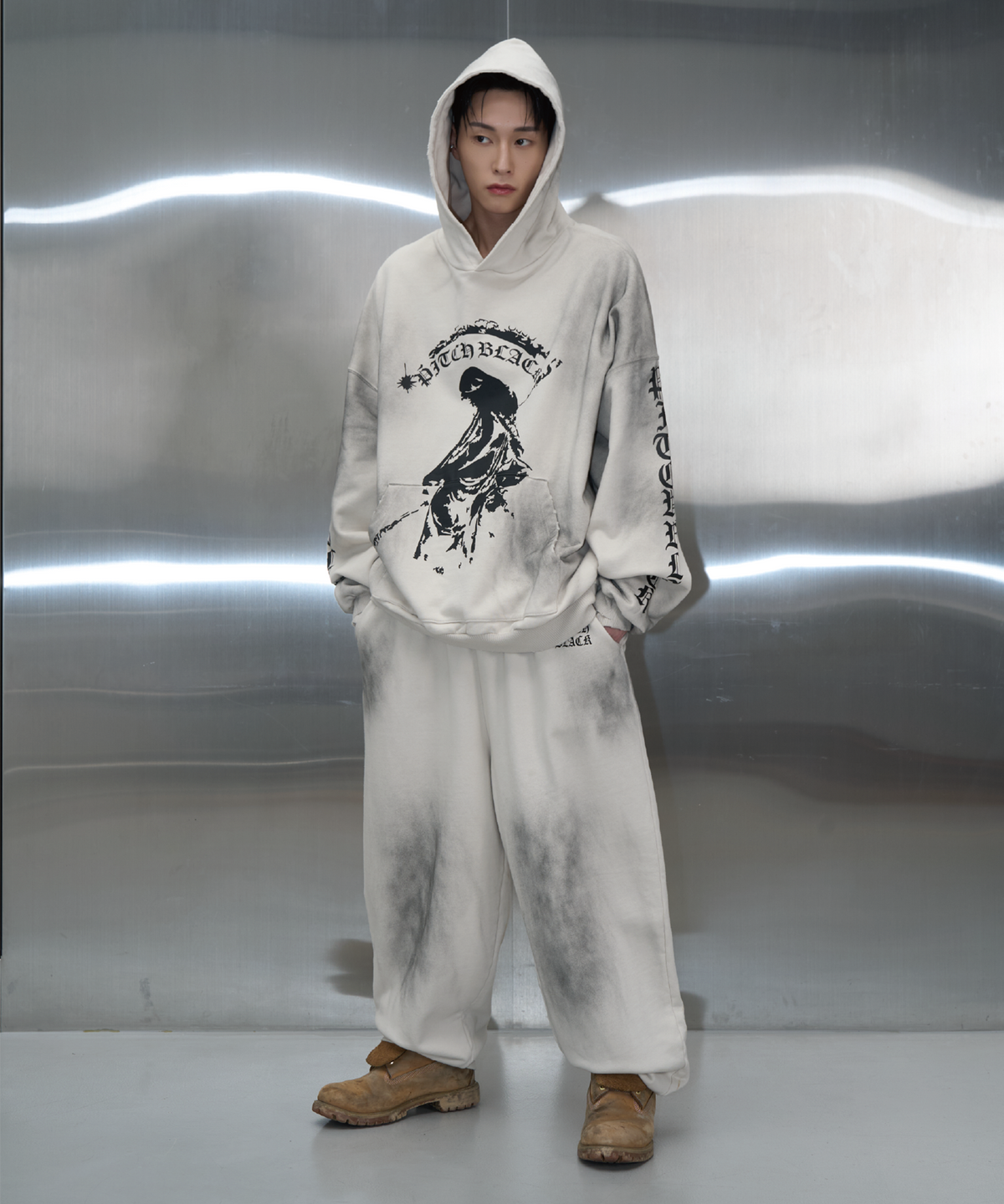 피치블랙(PITCHBLACK) DIRTY WHITE PRINTING SWEAT PANTS (WHITE)