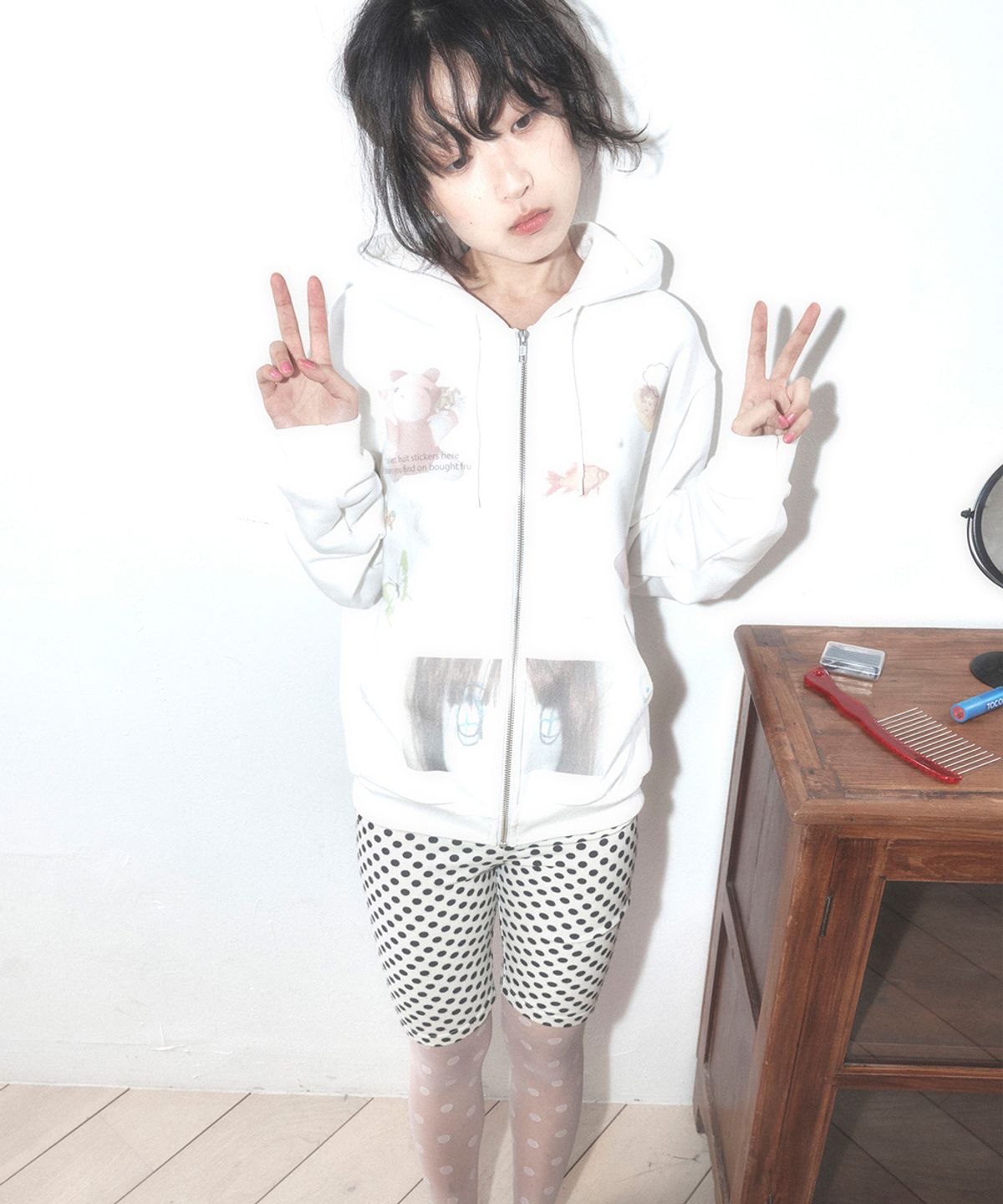 영마일웨어(0MILEWEAR) 허  그래픽 집업