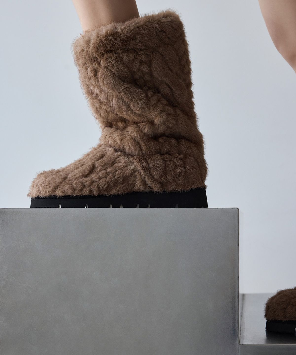 에핑글러(EPINGLER) FOFO BOOTS LONG - KNITTED FUR