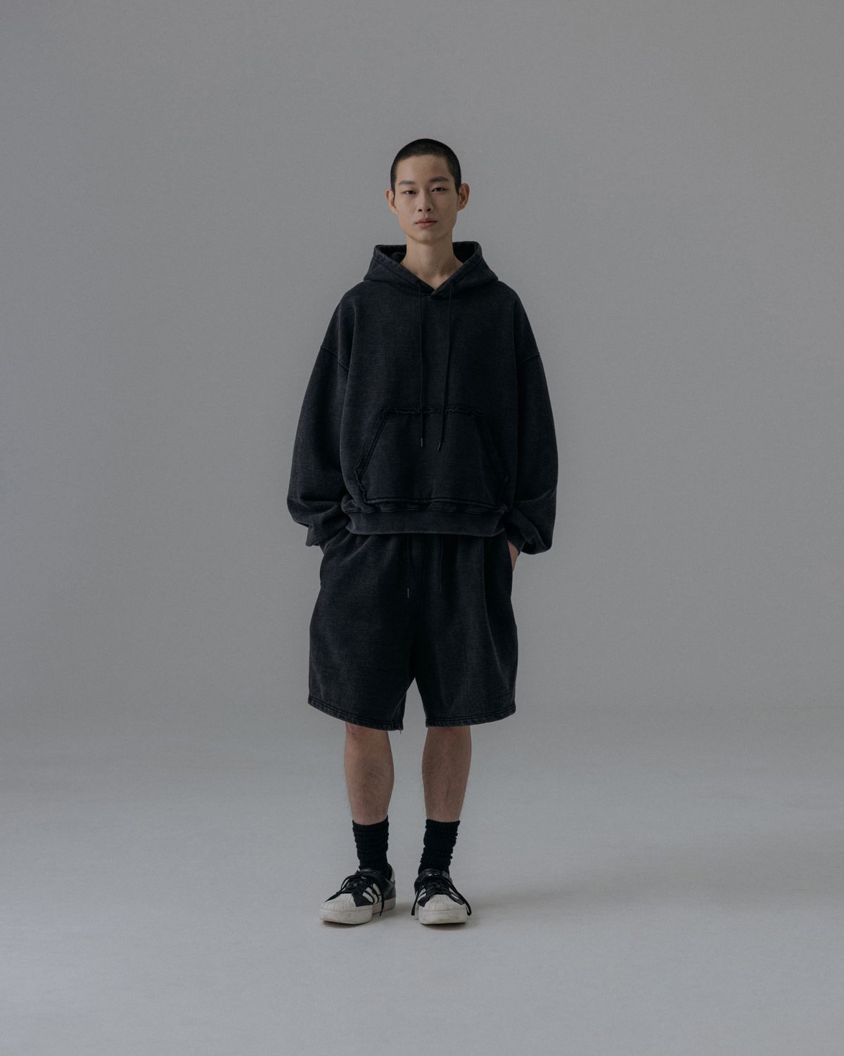 앵글런(ANGLAN) Heavyweight Washed Hoodie - Black