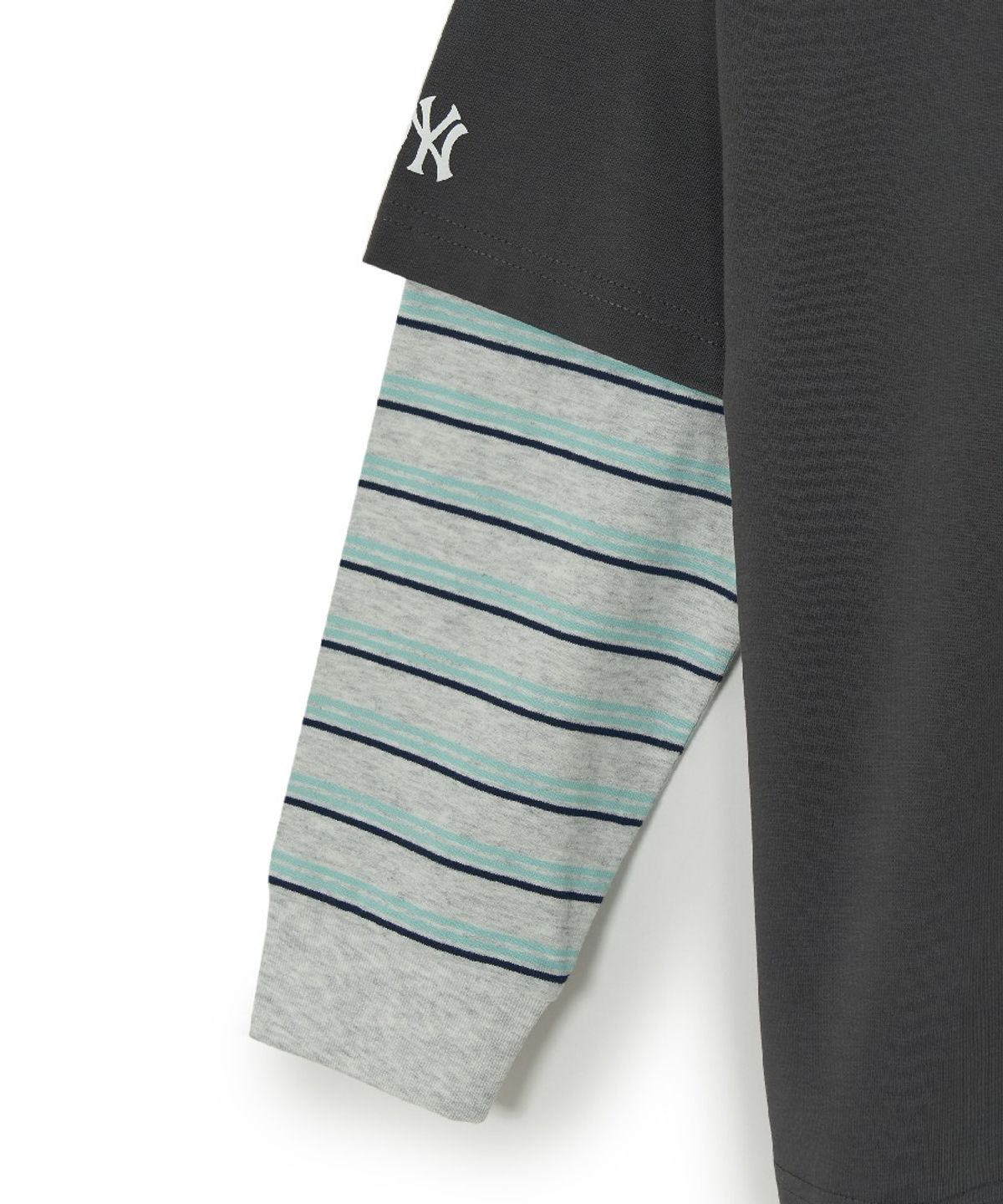엠엘비 키즈(MLB KIDS) 스트릿 베이직 레이어드 긴팔 티셔츠 NY (Charcoal Grey)