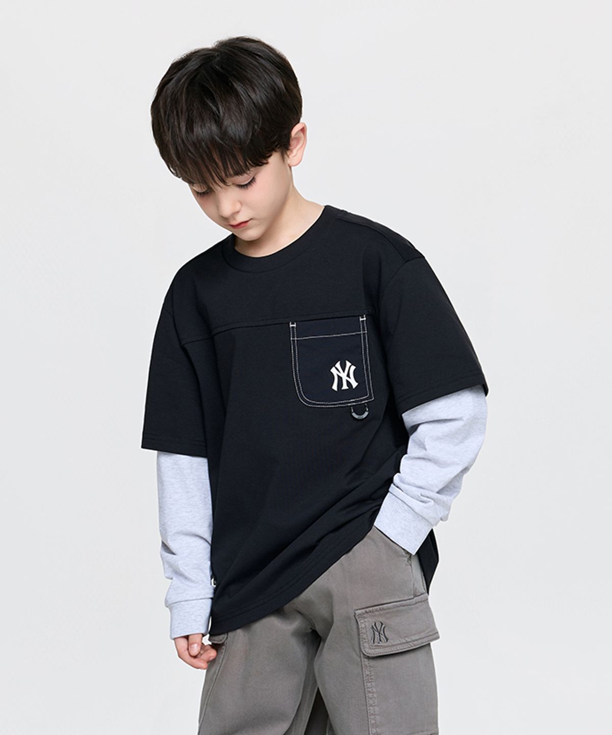 엠엘비 키즈(MLB KIDS) 아웃도어 베이직 포켓 긴팔 티셔츠 NY (Black)