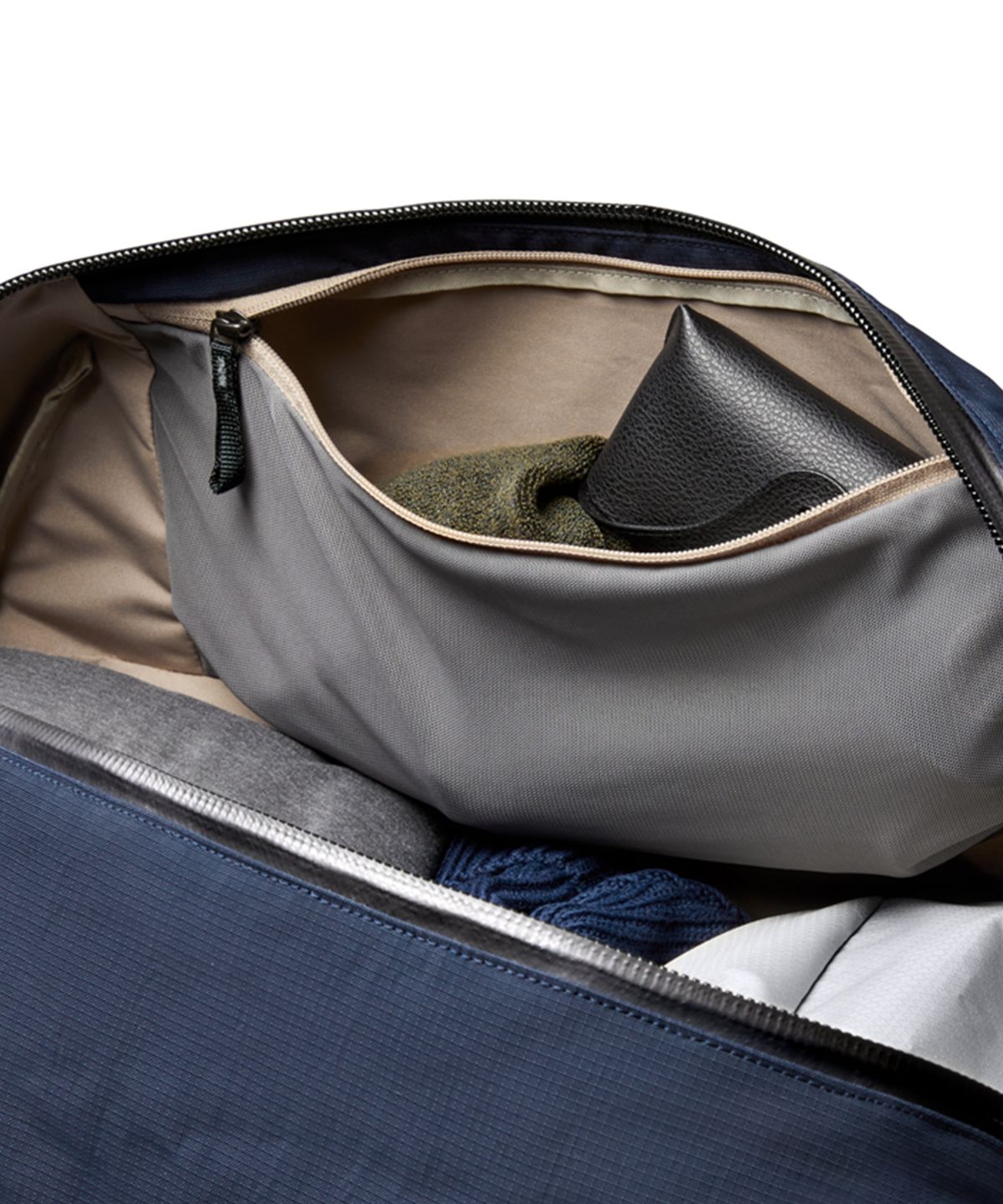 벨로이(BELLROY) 벤처 55L 더플백(BVLA-NSK-218) - 나이트 스카이