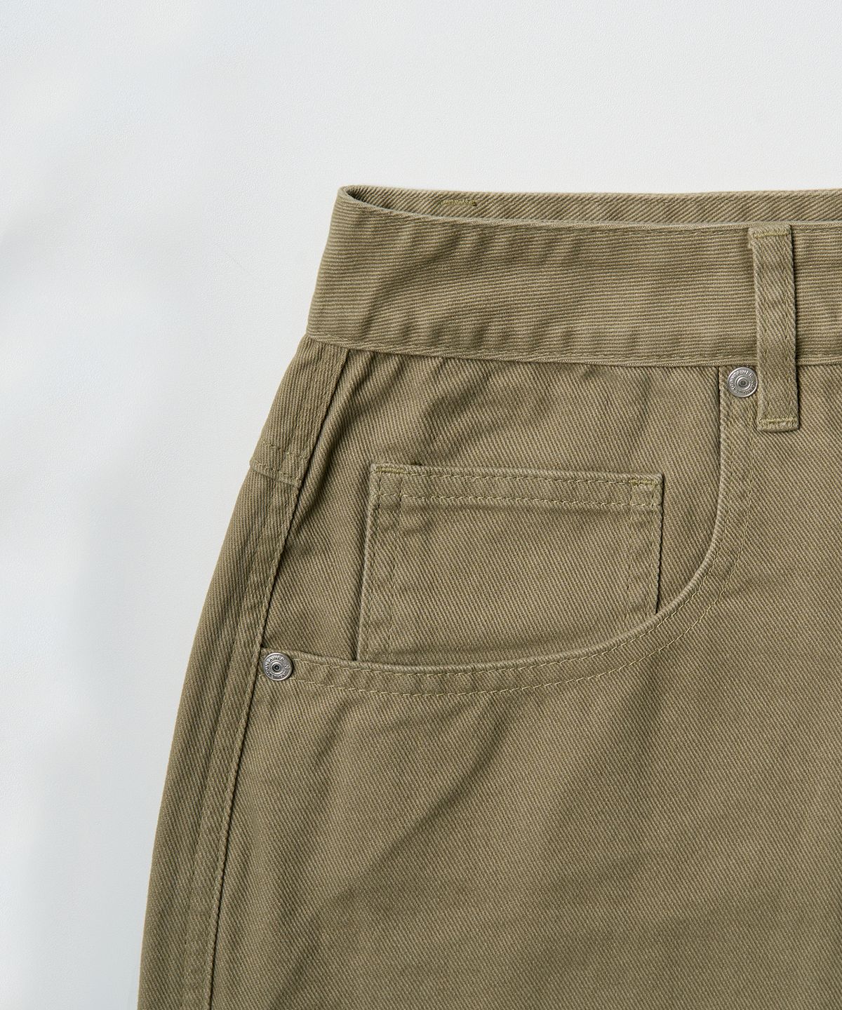 엑스컨테이너(EXCONTAINER) 유틸리티 다트 코튼 팬츠 (KHAKI BEIGE)