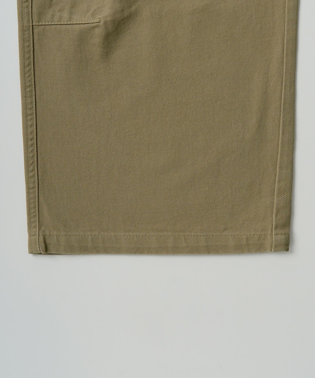 엑스컨테이너(EXCONTAINER) 유틸리티 다트 코튼 팬츠 (KHAKI BEIGE)