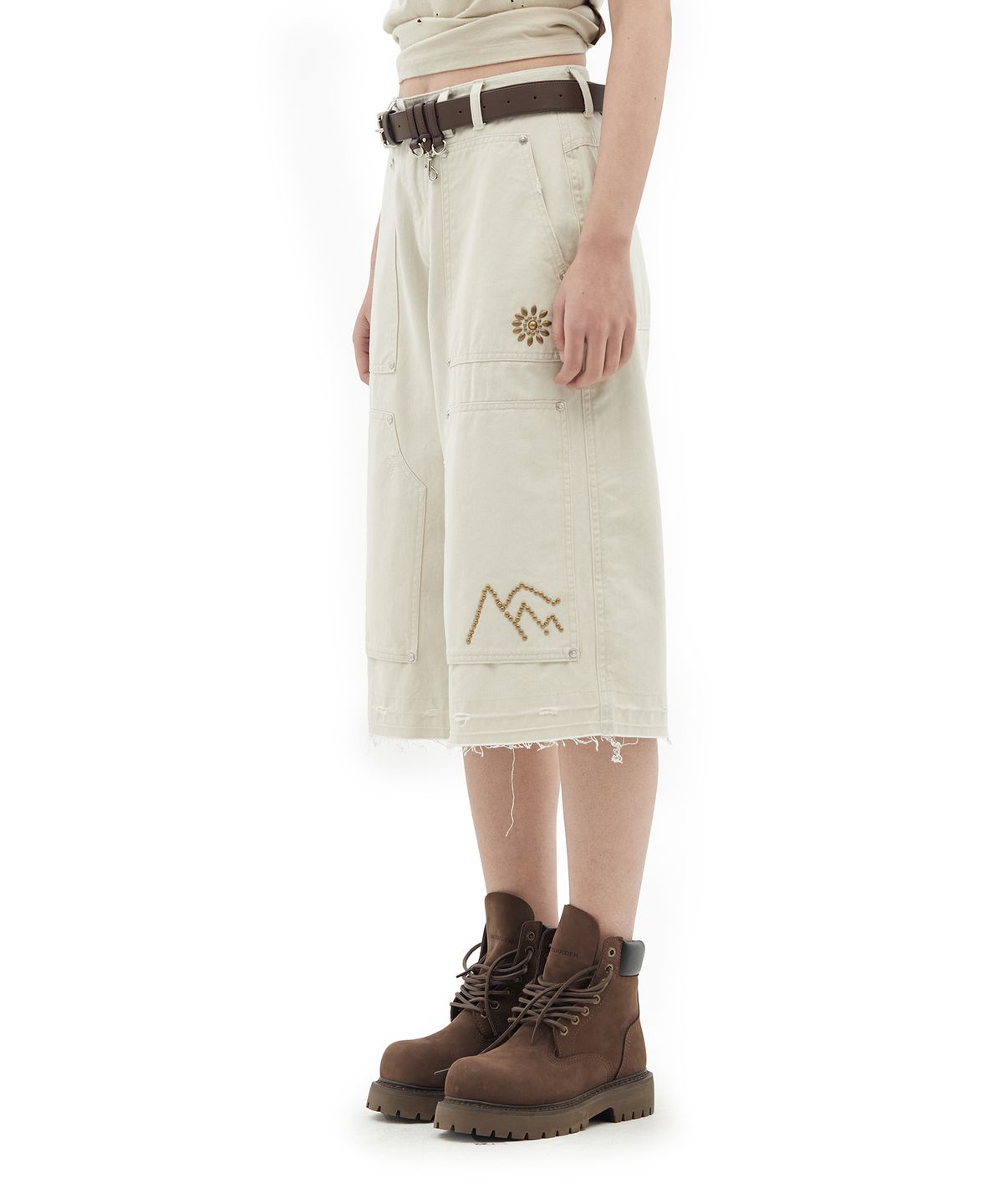 데프가먼츠(DEFGARMENTS) CARPENTER BERMUDA SHORTS [IVORY]