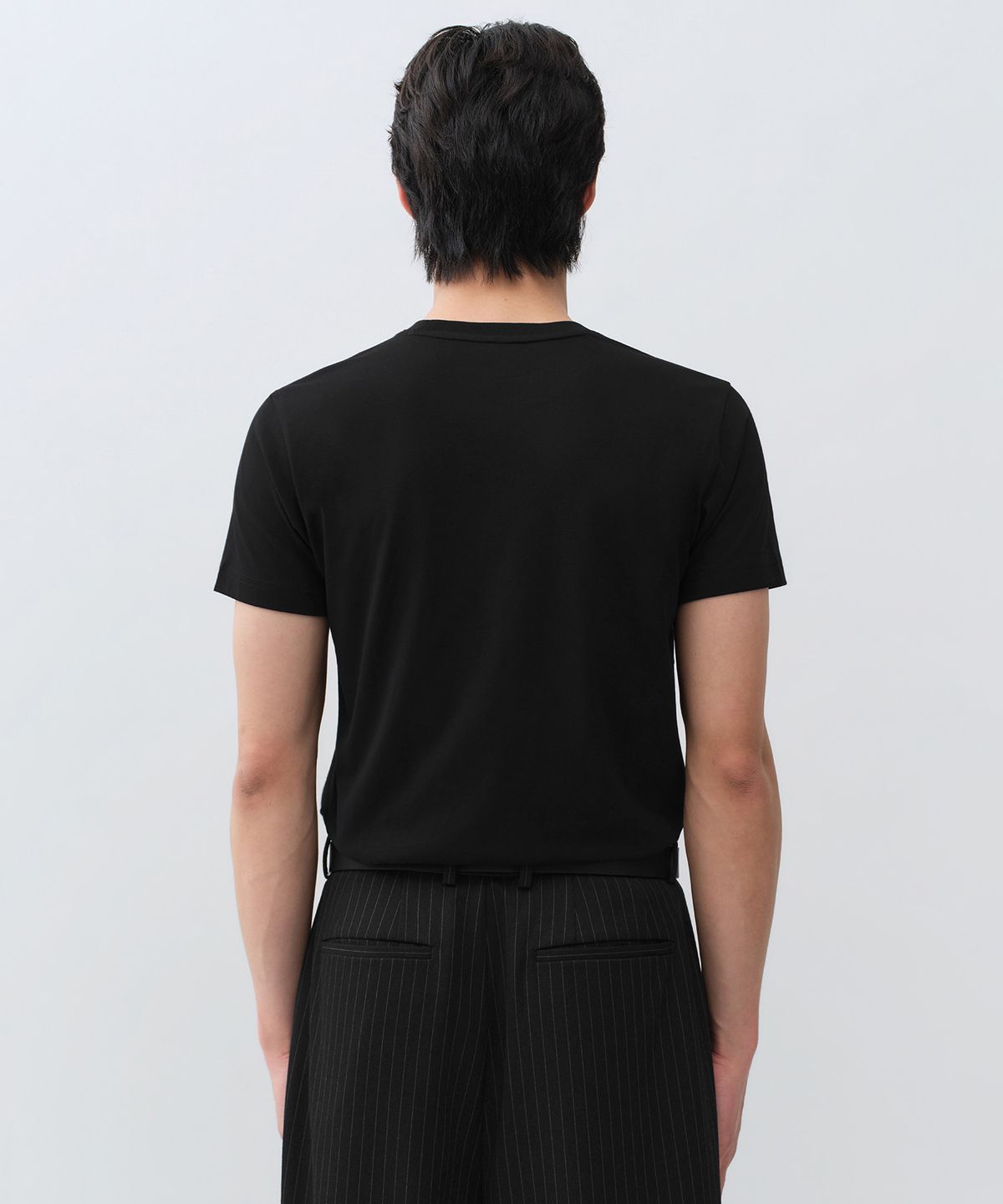 무신사 스탠다드(MUSINSA STANDARD) [쿨탠다드] 슬림 크루 넥 티셔츠 [블랙]