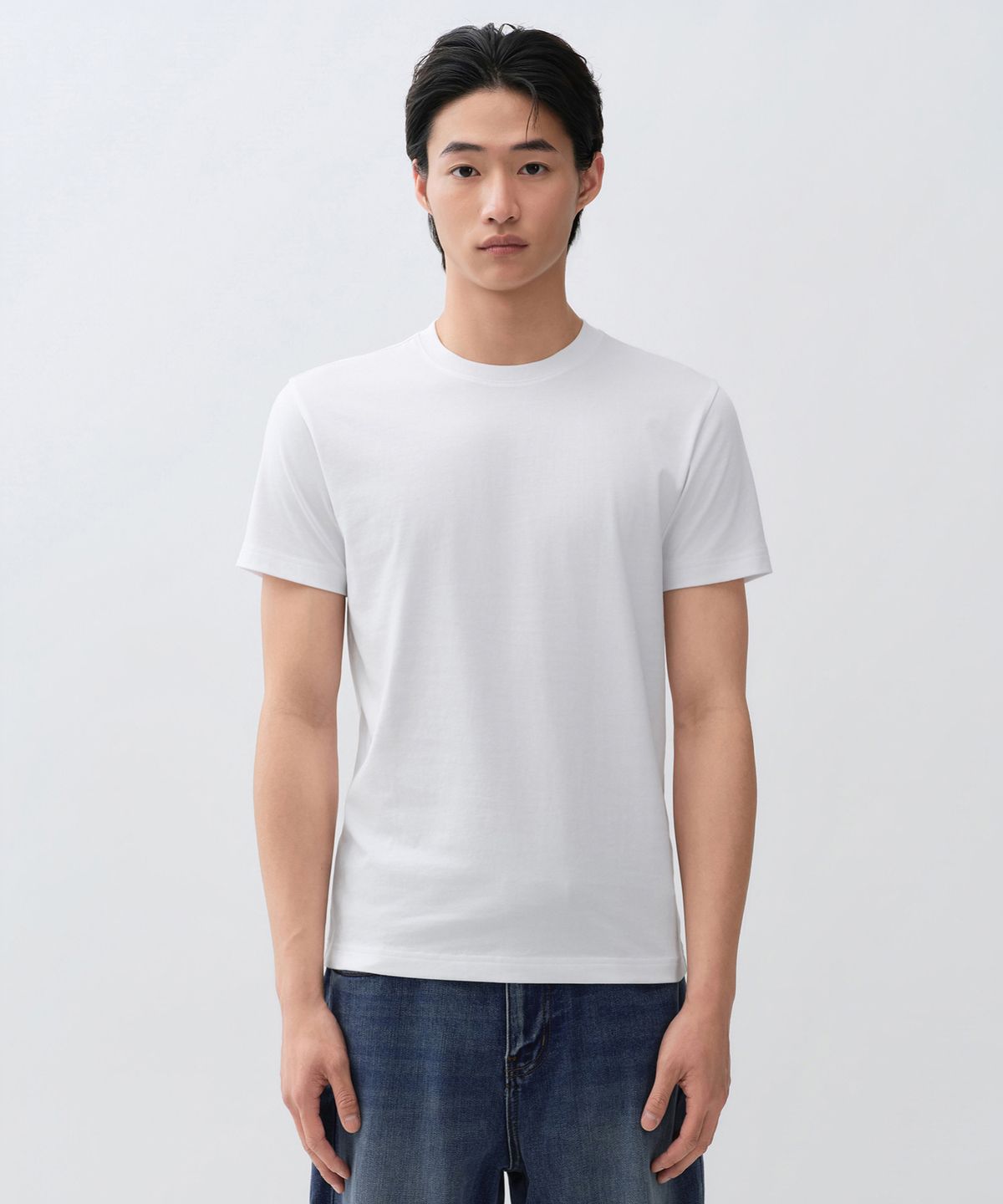 무신사 스탠다드(MUSINSA STANDARD) [쿨탠다드] 슬림 크루 넥 티셔츠 [화이트]