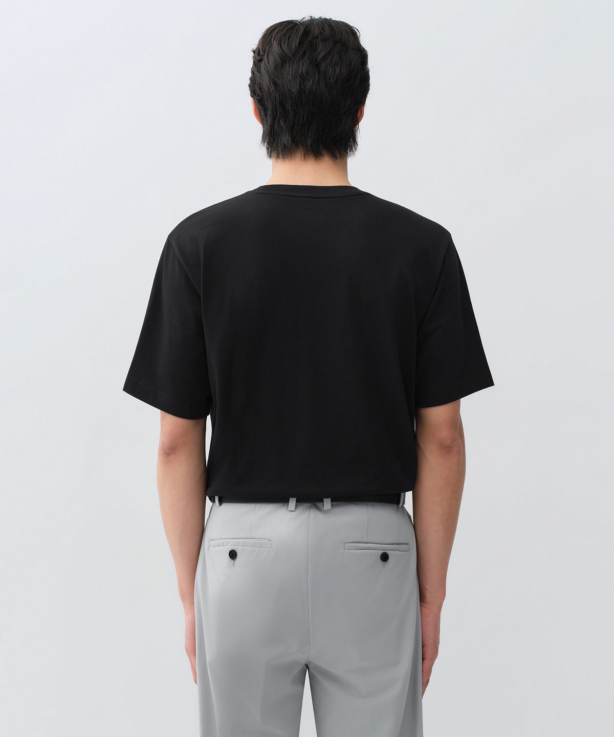 무신사 스탠다드(MUSINSA STANDARD) [쿨탠다드] 레귤러 크루 넥 티셔츠 [블랙]