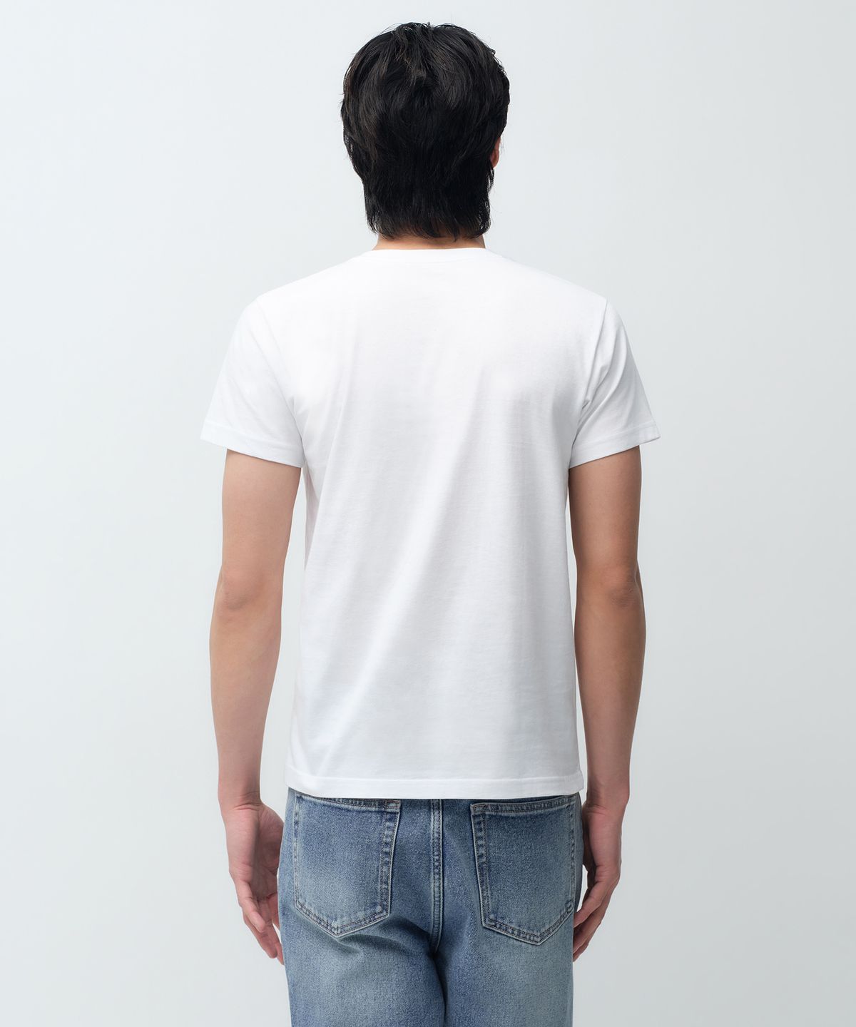 무신사 스탠다드(MUSINSA STANDARD) 슬림 크루 넥 티셔츠 [화이트]