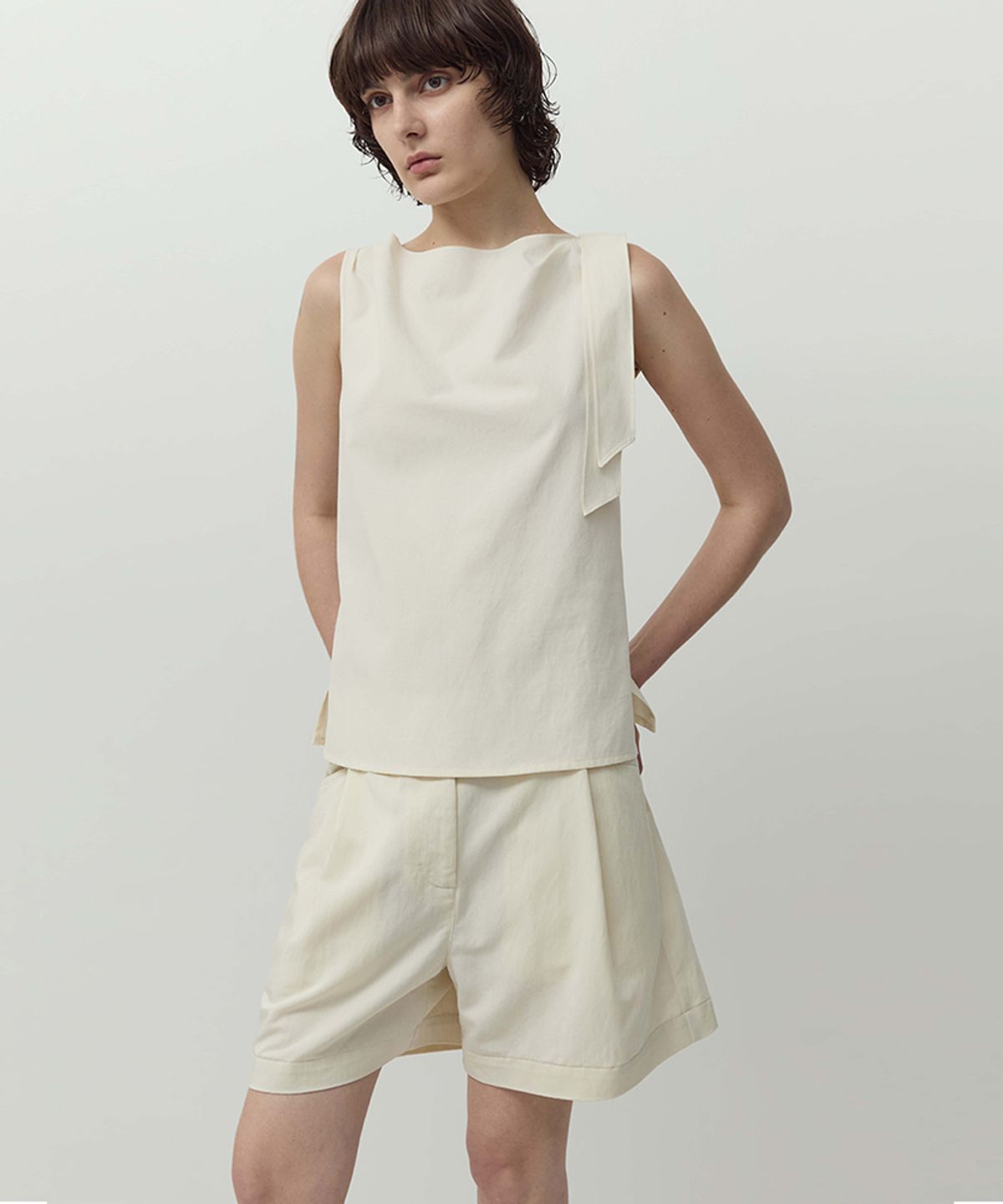 러프사이드 화이트라벨(ROUGH SIDE WHITE LABEL) Tidy Shorts Ecru