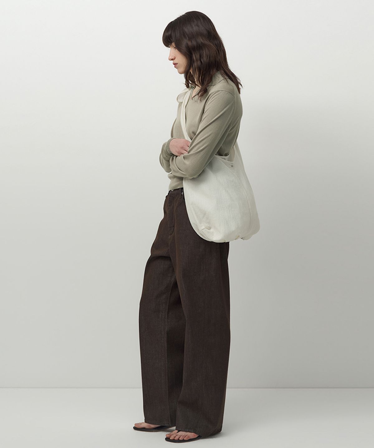 러프사이드 화이트라벨(ROUGH SIDE WHITE LABEL) Wrinkle Sheer Bag Ivory