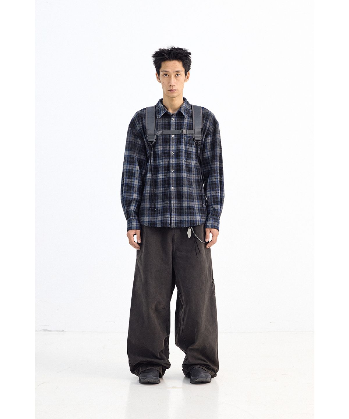 해칭룸(HATCHINGROOM) Over Duck Pants Over Dyed Charcoal