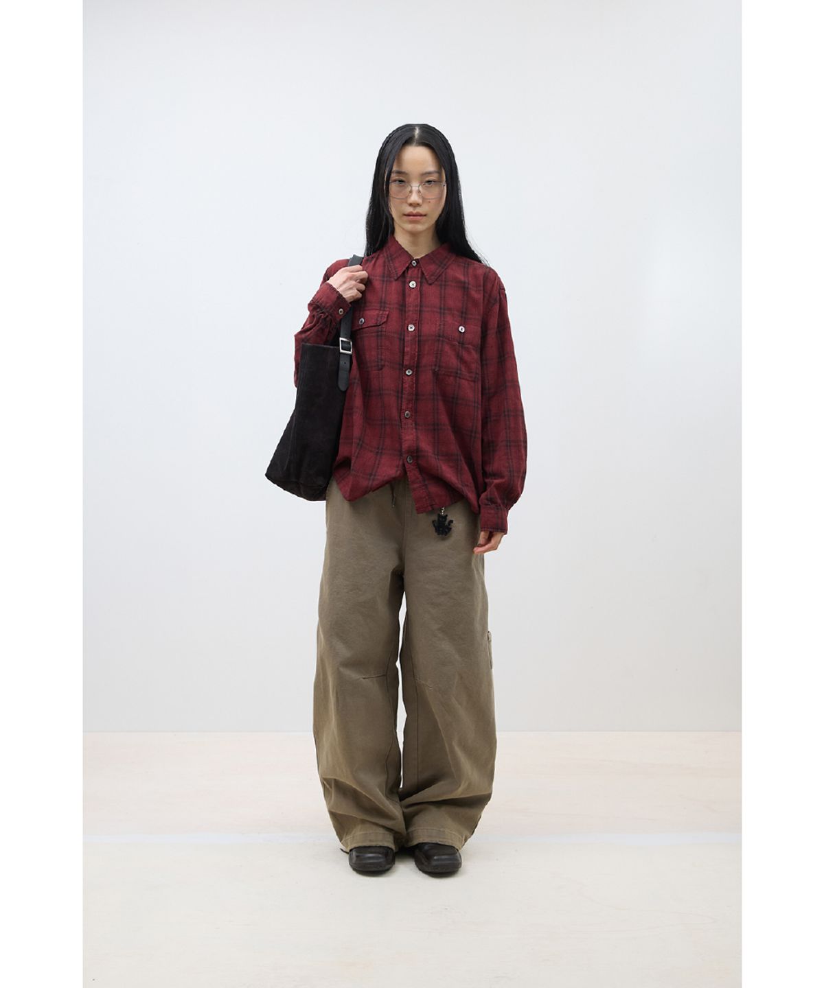 해칭룸(HATCHINGROOM) Over Duck Pants Washed Beige