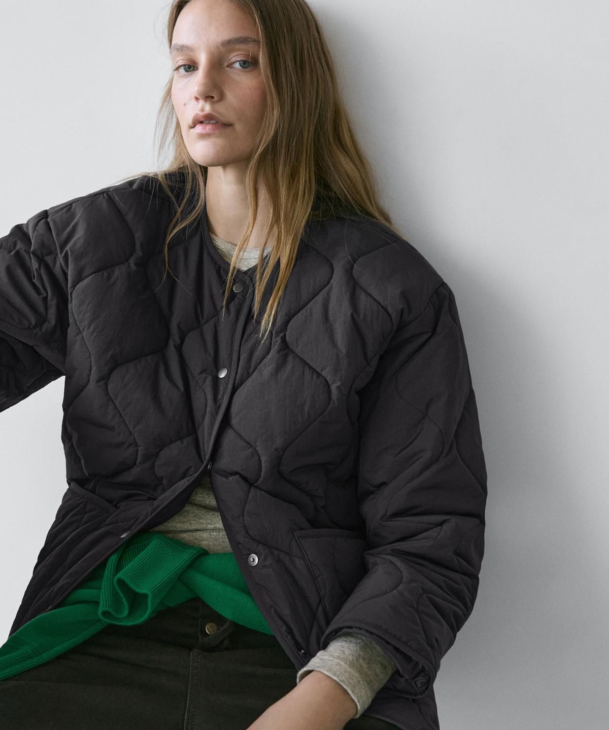 마시모두띠(MASSIMO DUTTI) 패딩 케이프 재킷