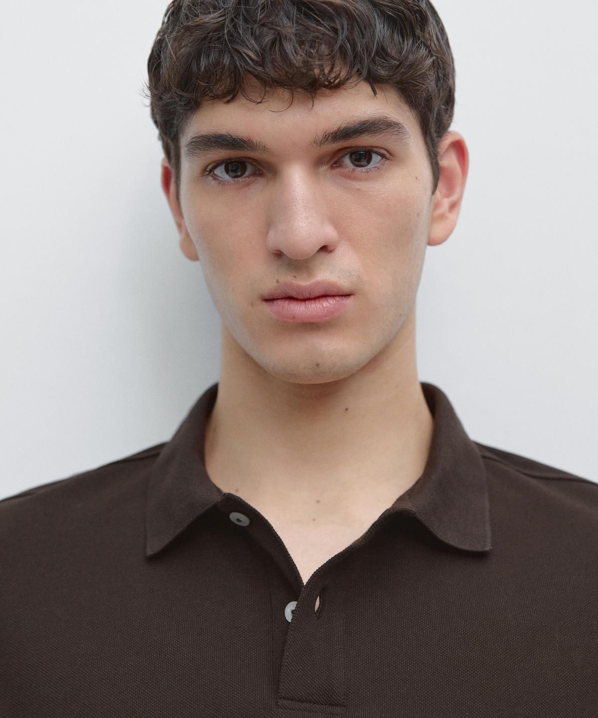 마시모두띠(MASSIMO DUTTI) 마이크로텍스처드 코튼 피케 폴로 셔츠