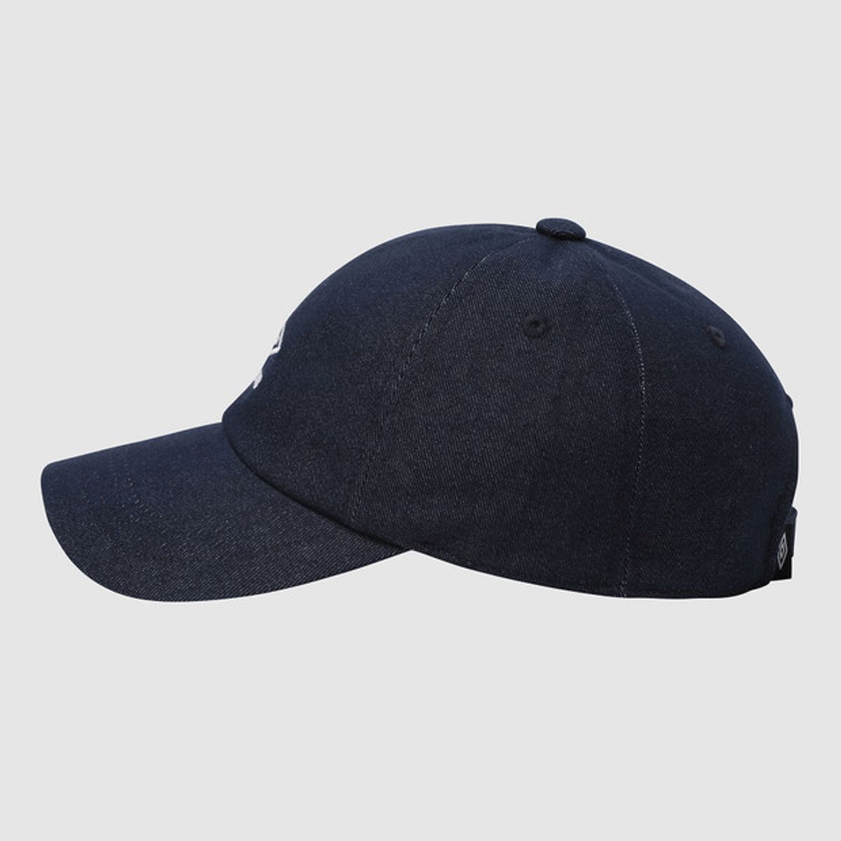 엄브로(UMBRO) 에센셜 데님 볼캡 데님 UR123CCP13